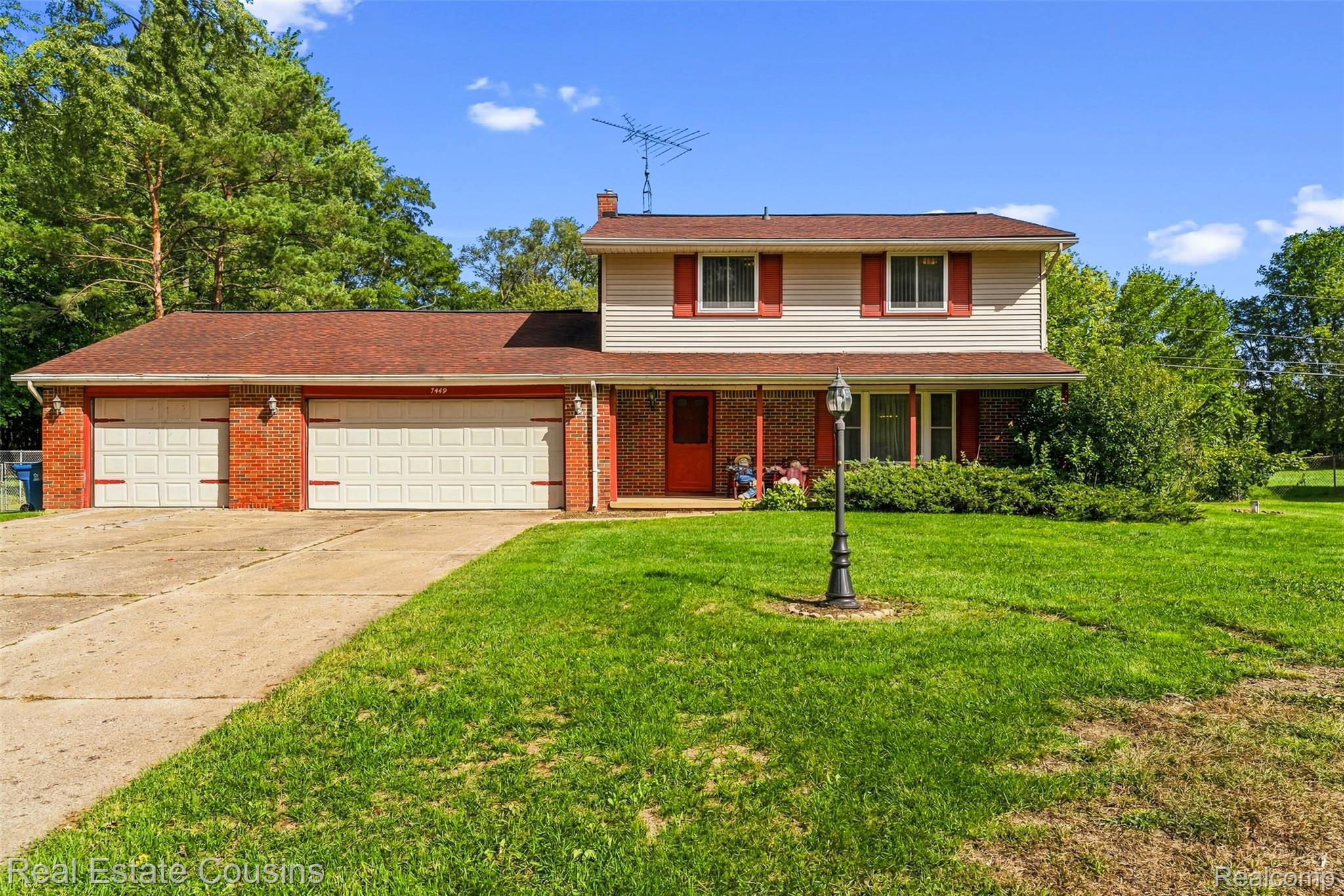 7449 Ironwood Drive