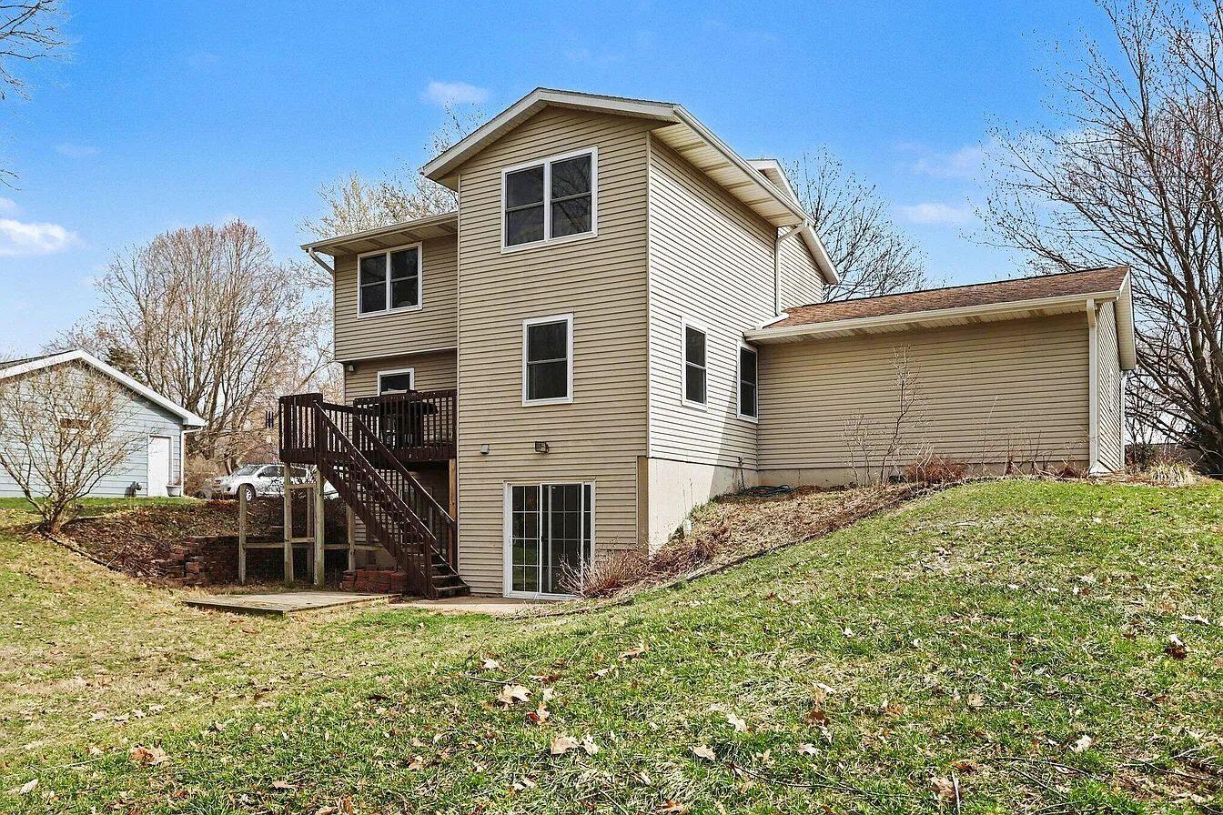 7657 Cottonwood