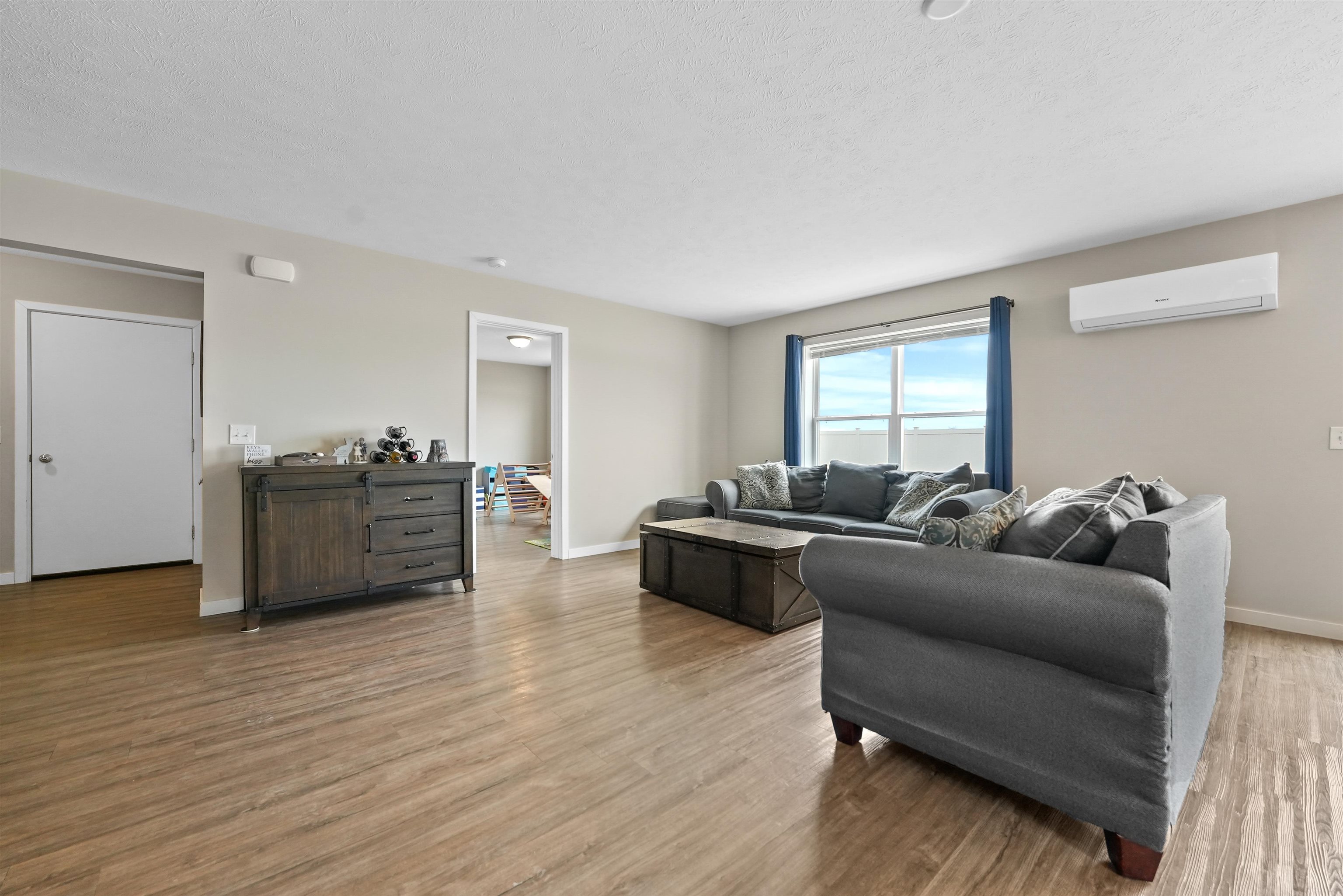 3688 Tanager Drive
