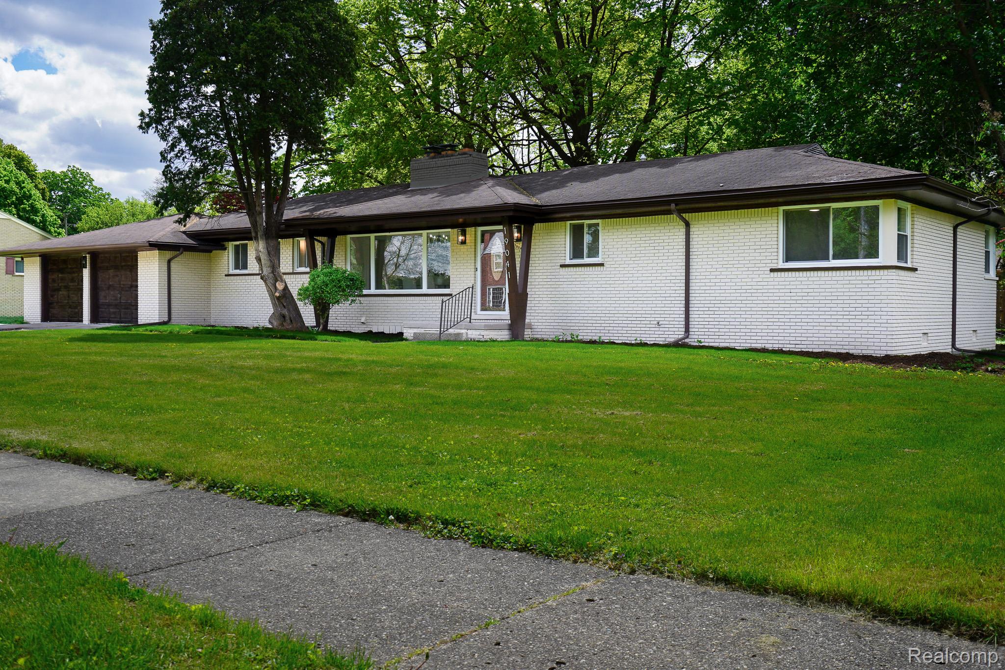 19041 Bungalow Drive
