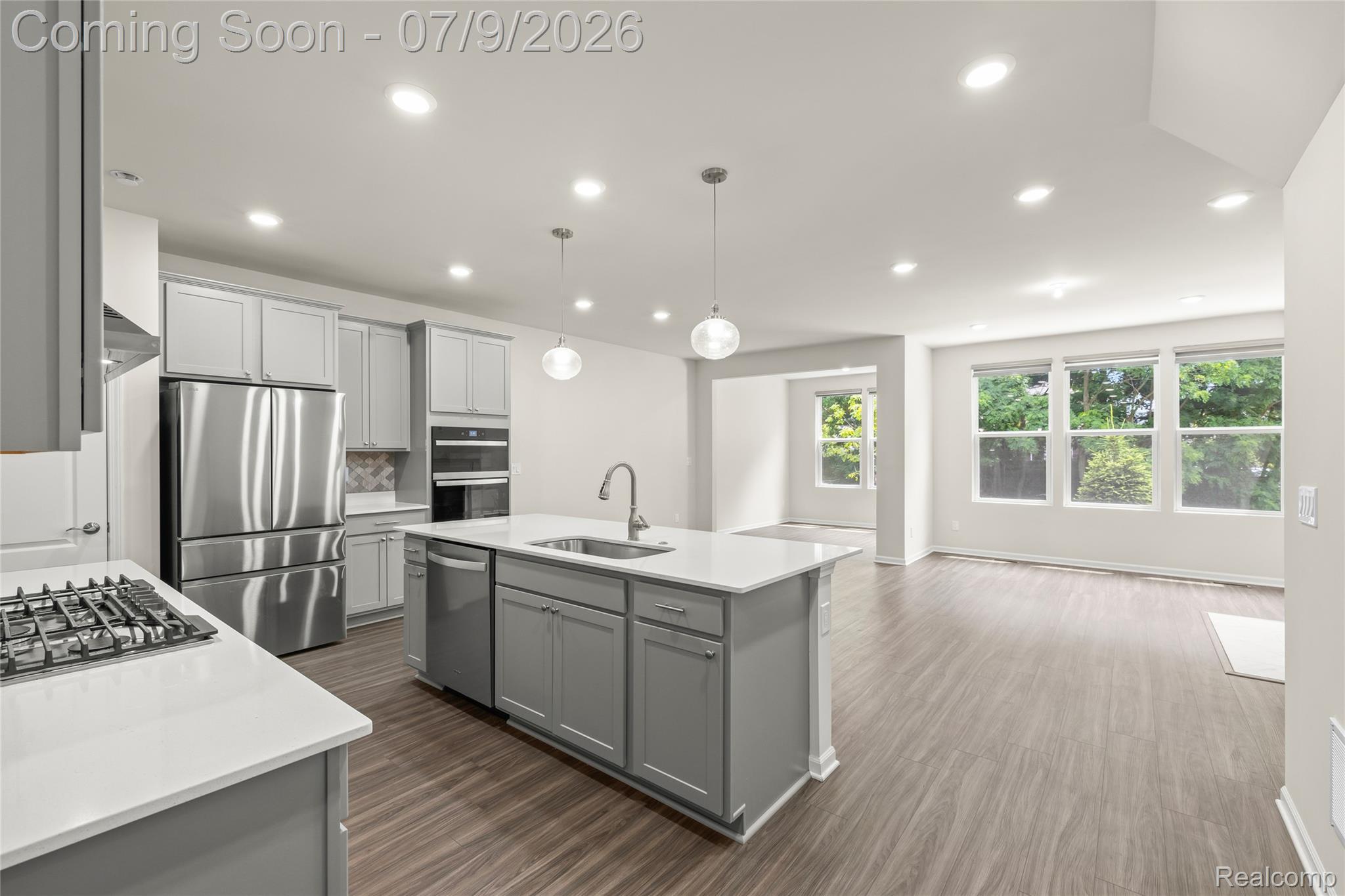 208 Addison Circle