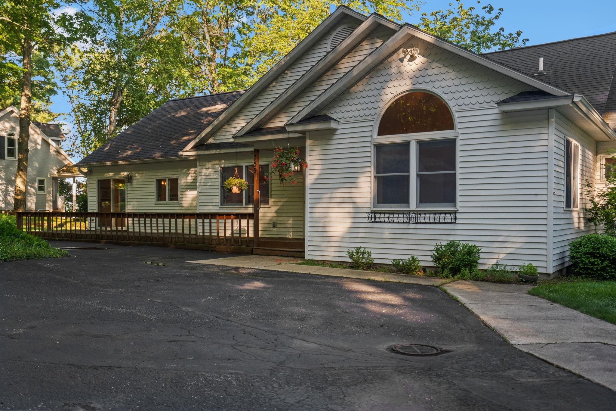 759 N South Long Lake Road