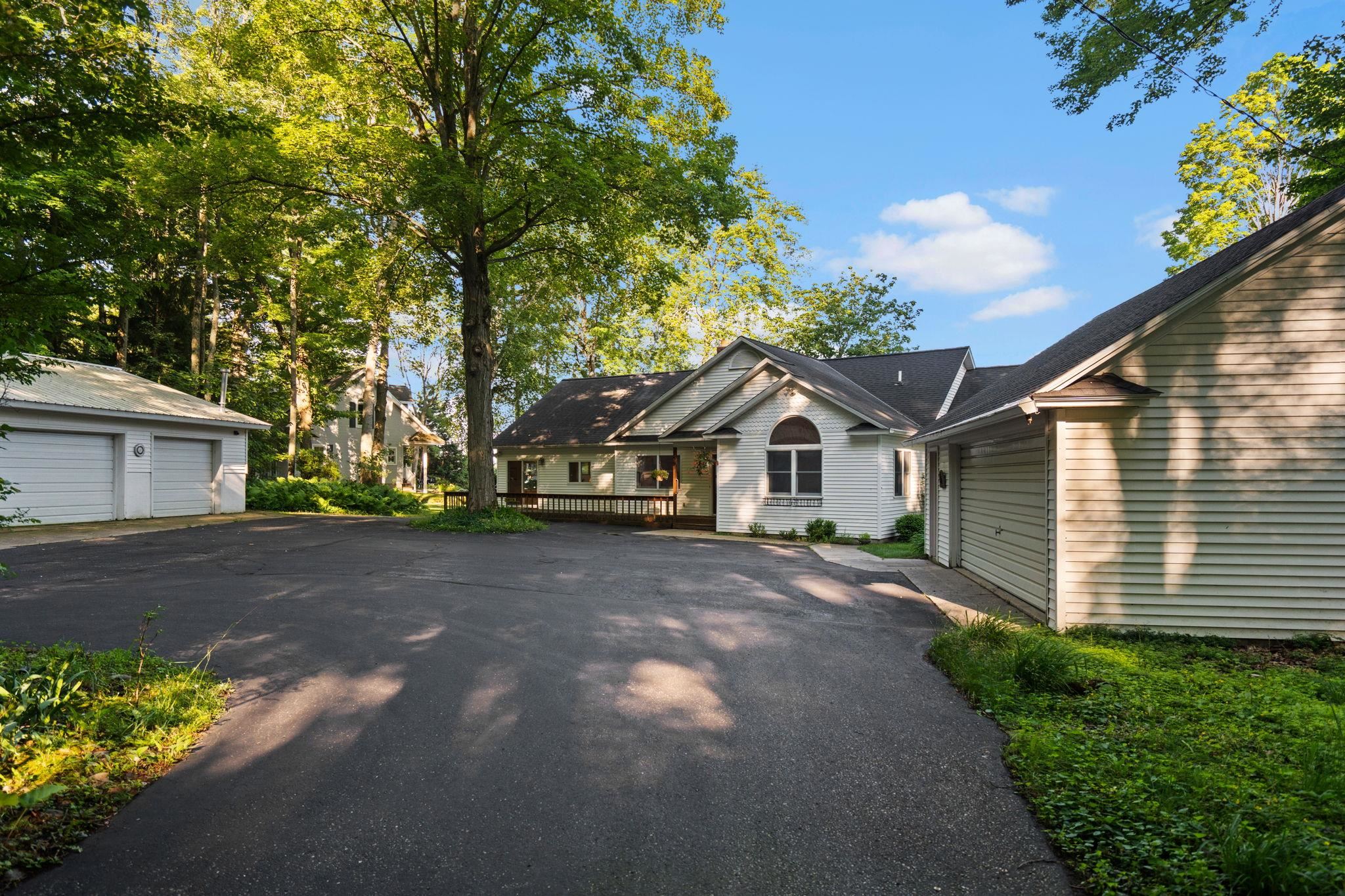 759 N South Long Lake Road