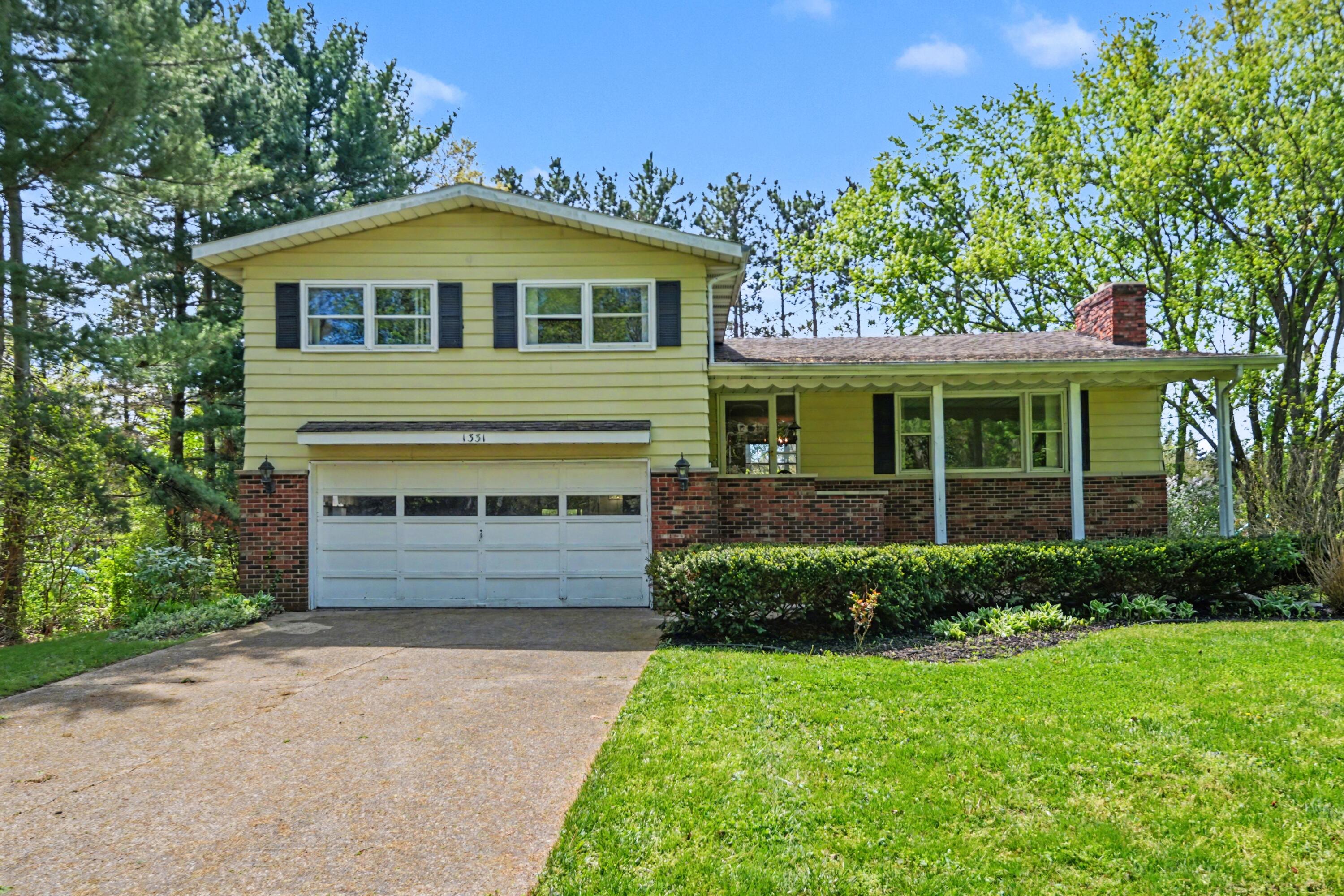 1331 Vineland Path