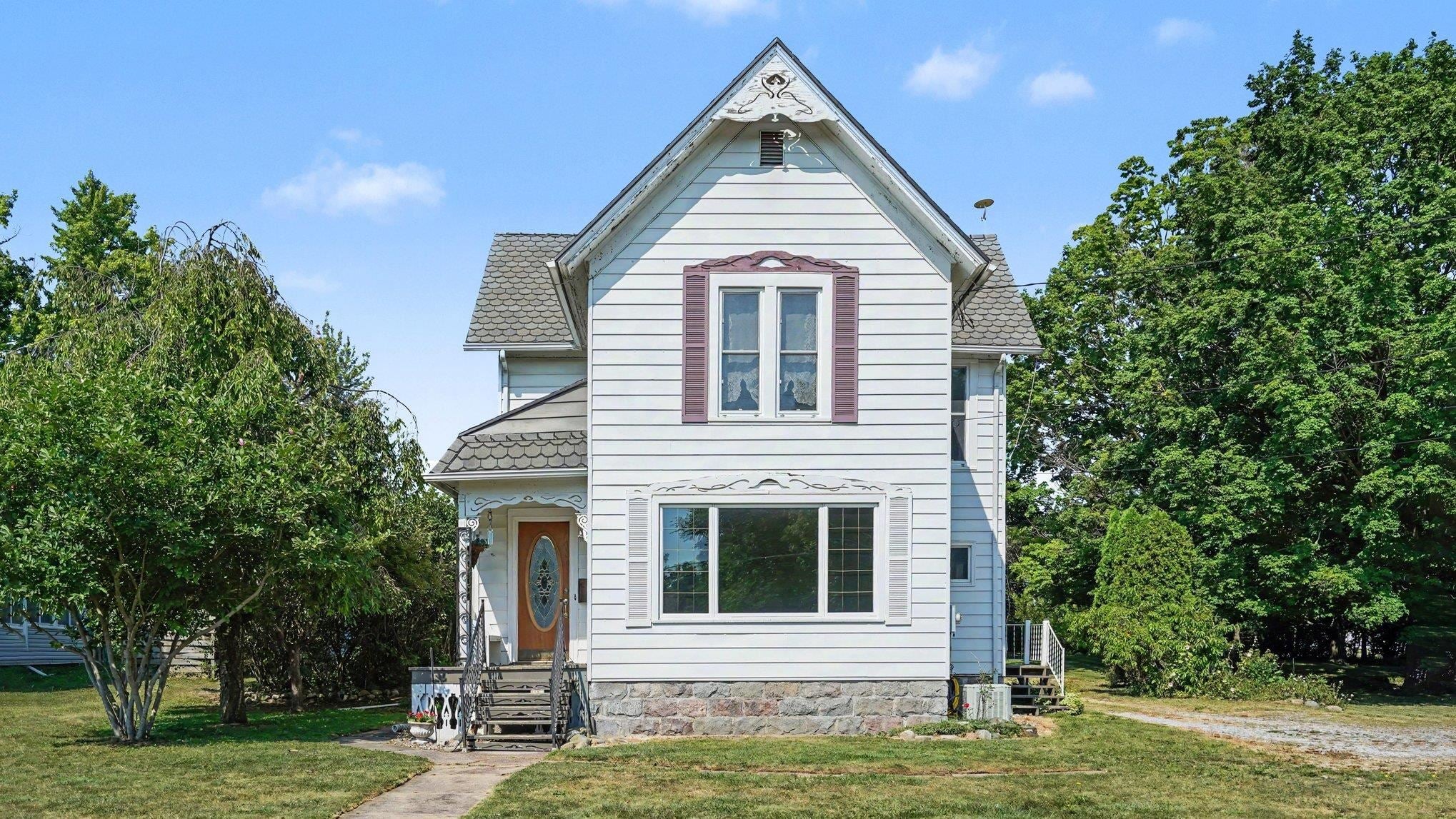 409 N Jeffery Avenue