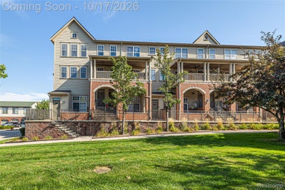 208 Amys Walk Auburn Hills City MI 48326