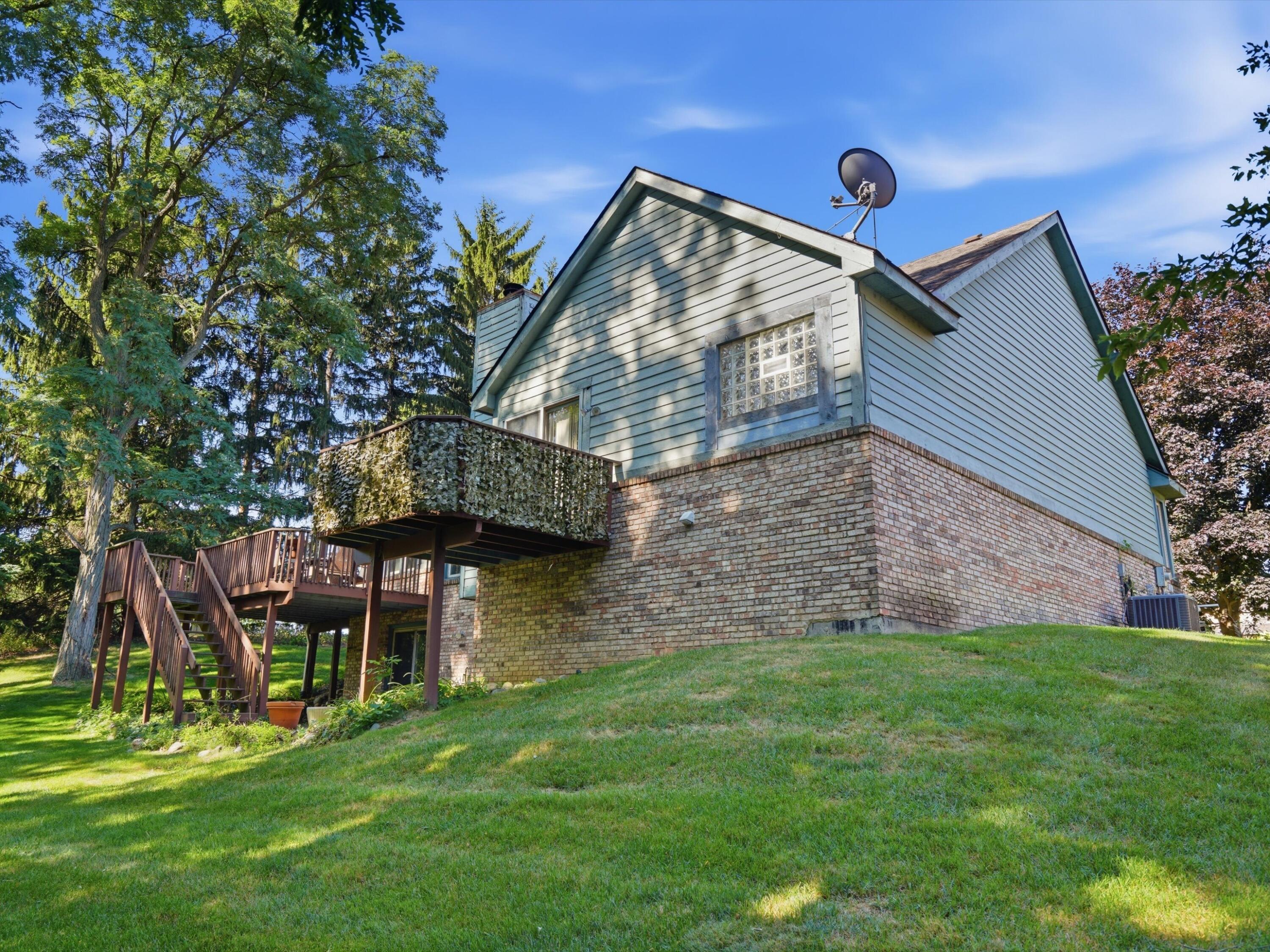 5220 Huron Hills Drive