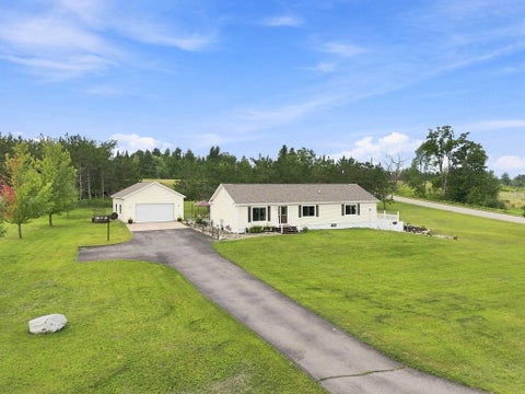 Tiny photo for 2020 Lakeview Lane, Tuscarora Township, MI 49706 (MLS # 72026045934)