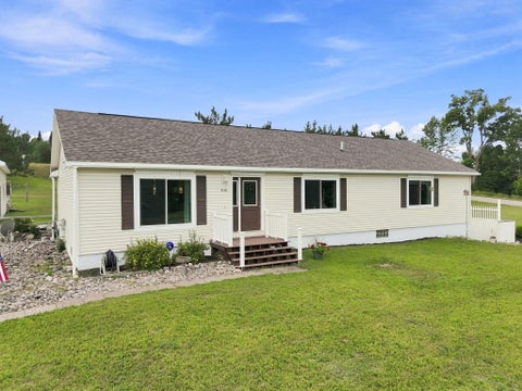 Tiny photo for 2020 Lakeview Lane, Tuscarora Township, MI 49706 (MLS # 72026045934)