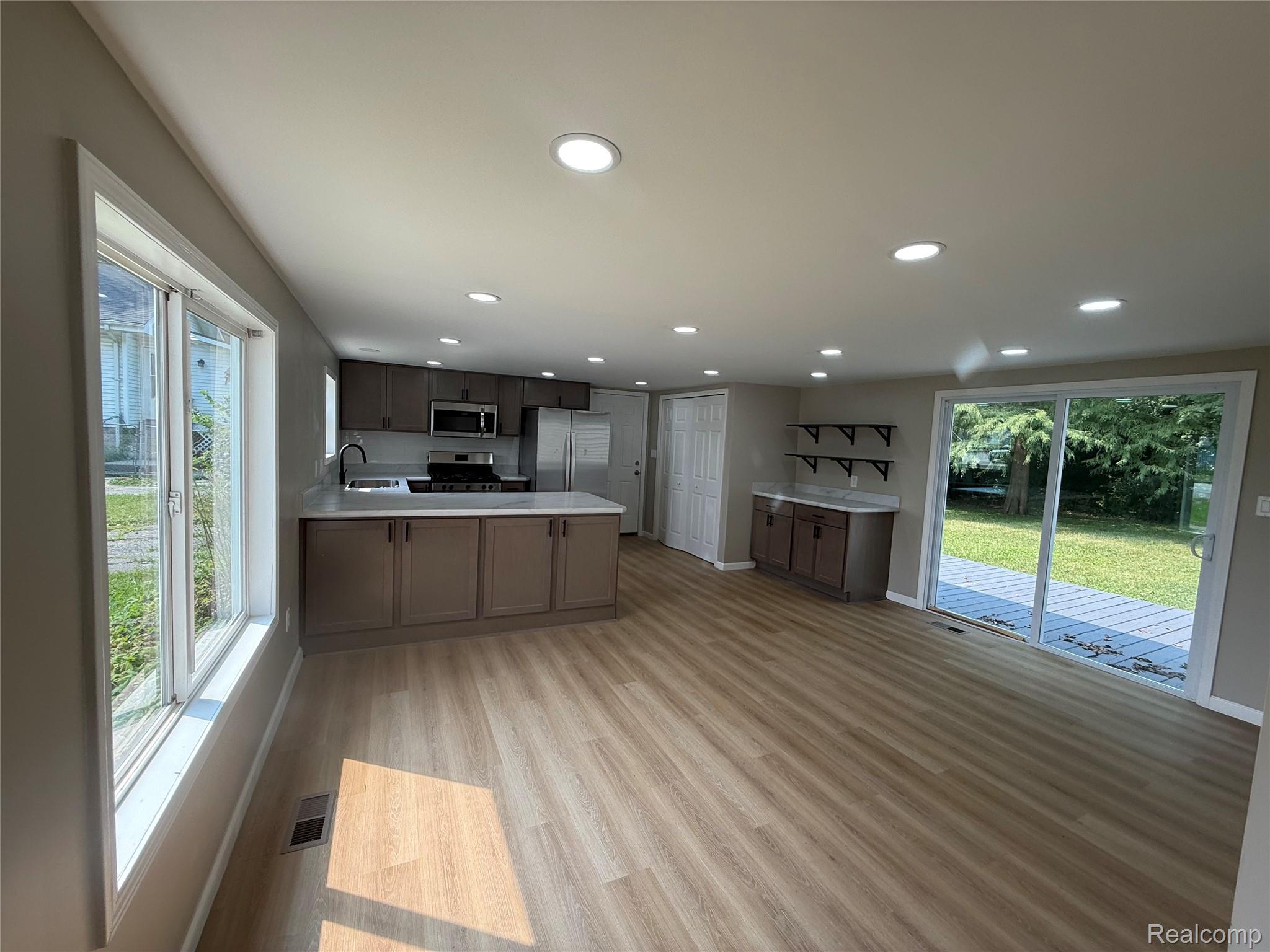 2084 S Dye Road