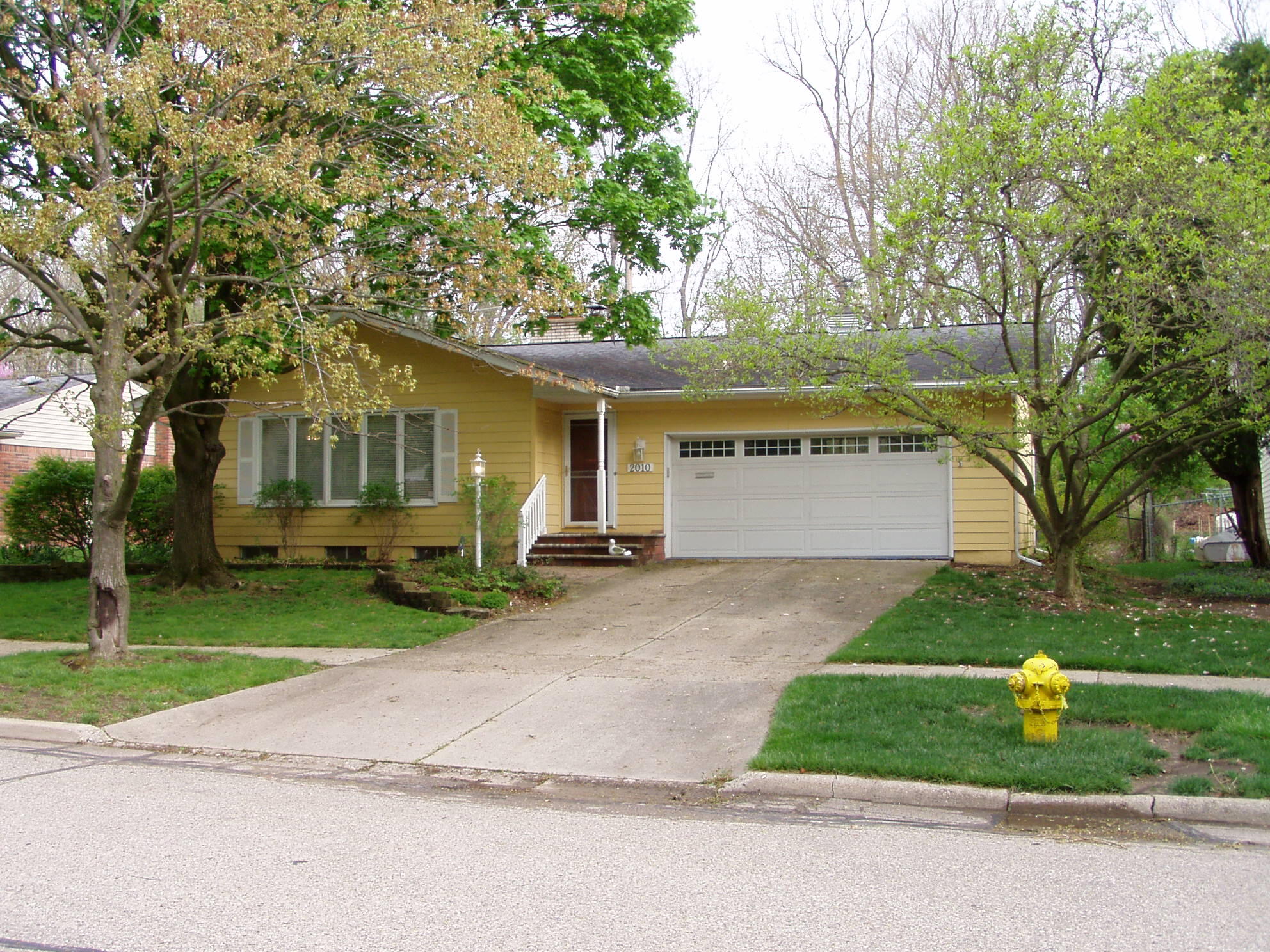 2010 Collegewood Street