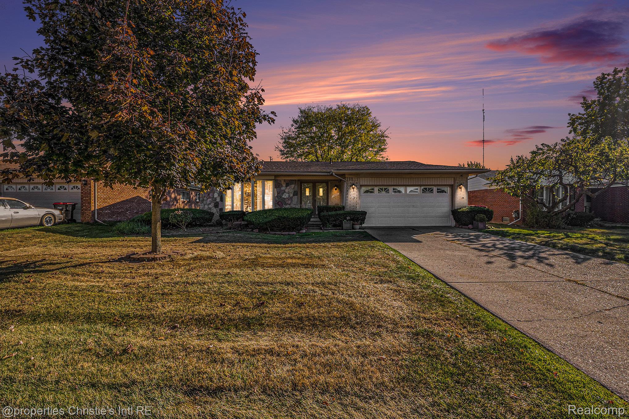 16221 Pennsylvania Street