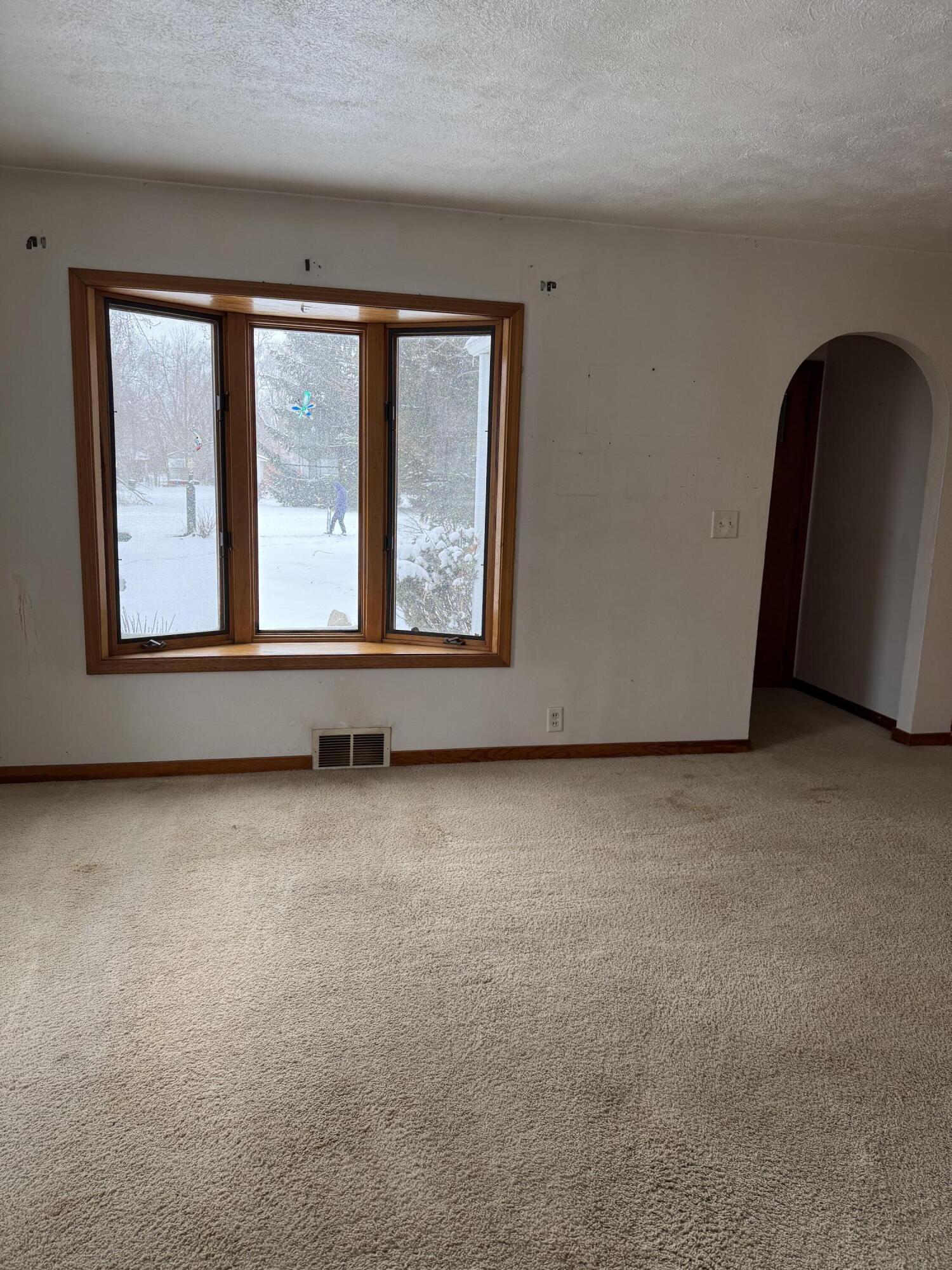 2529 Lake Shore Drive