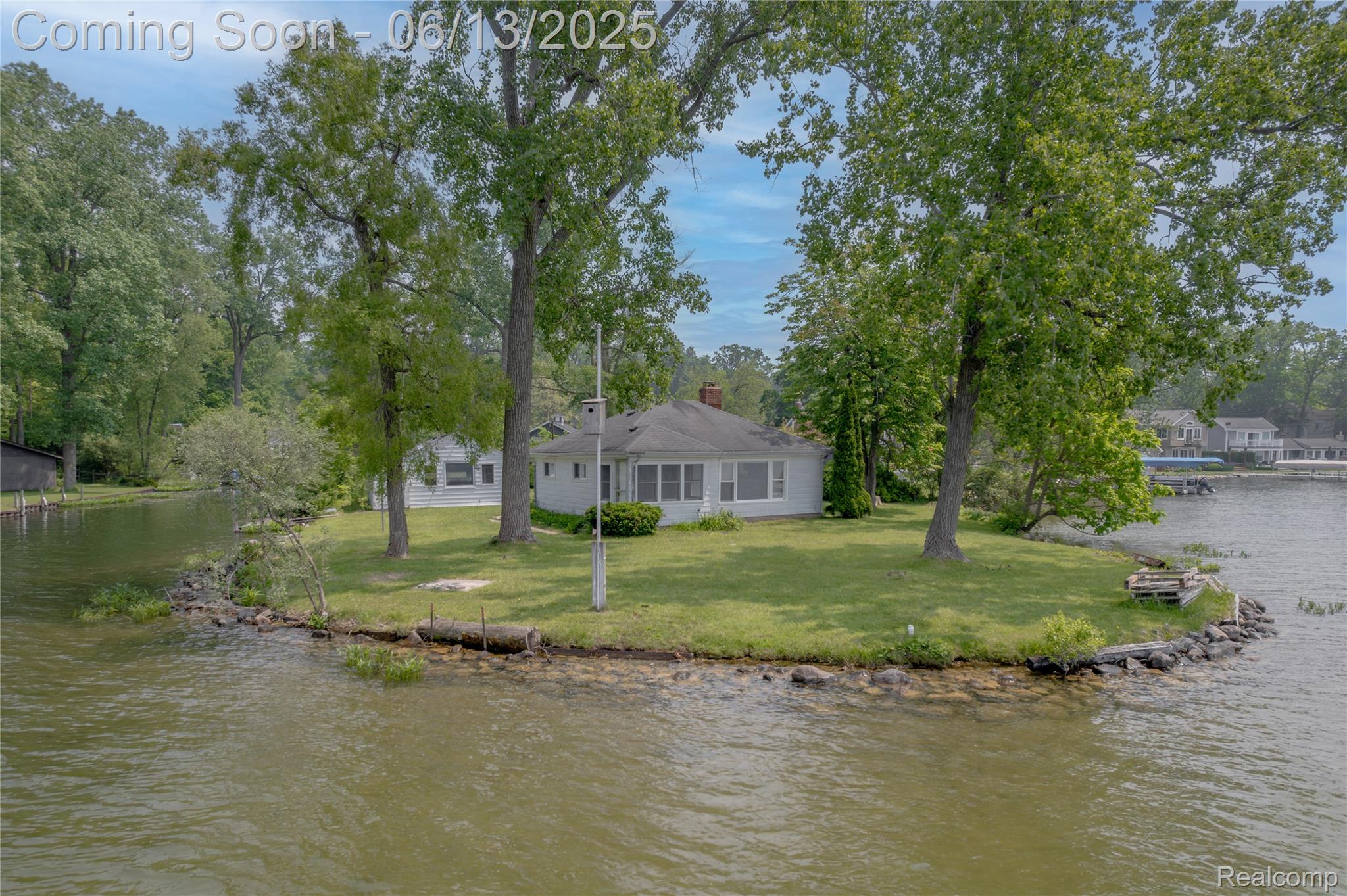 16434 Sharon Drive