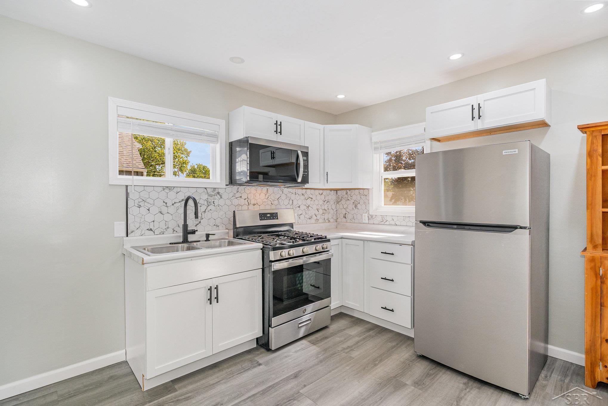 Saginaw City, Michigan 48602, United States, 2 Bedrooms Bedrooms, ,1 BathroomBathrooms,Residential,Active,202868