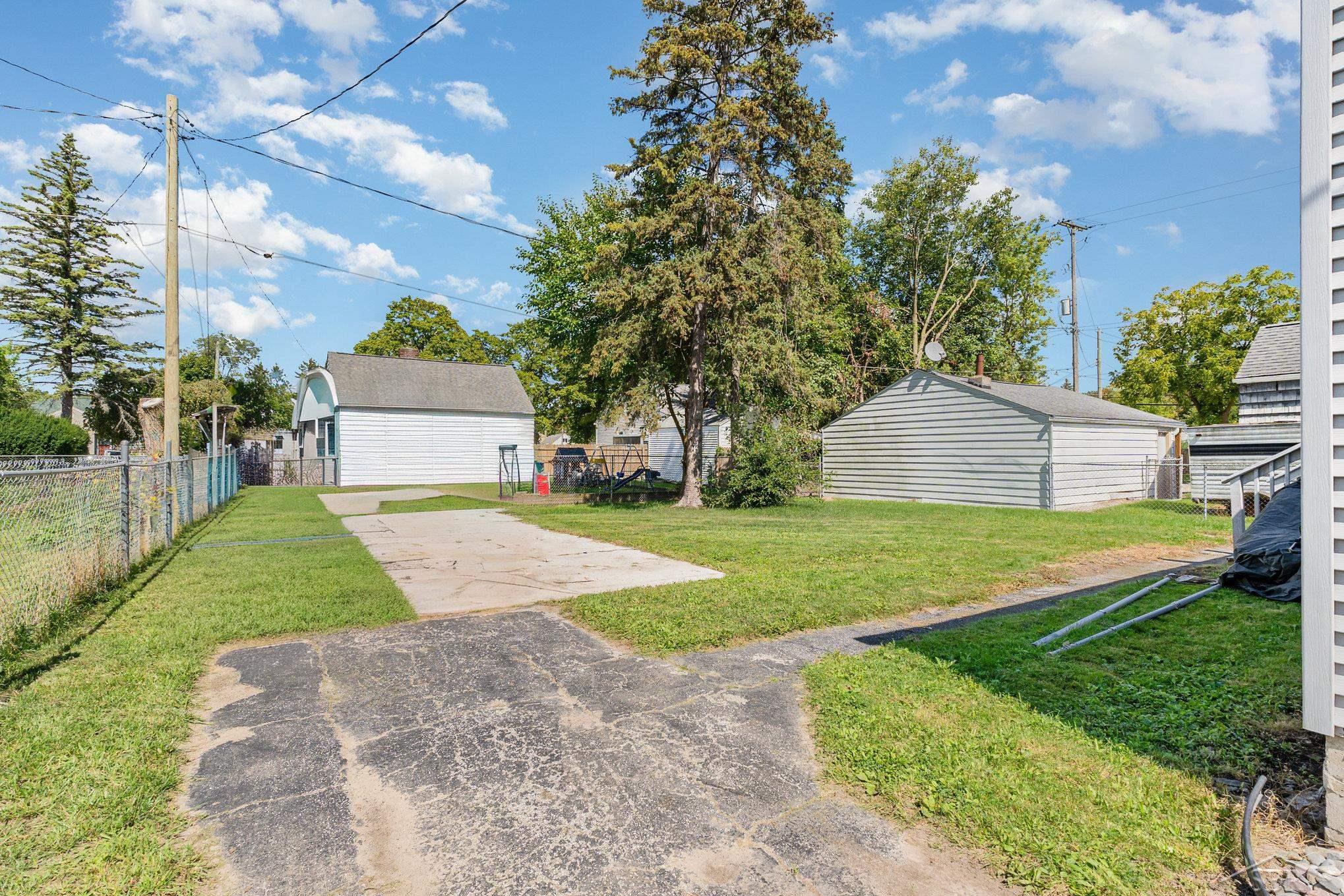 Saginaw City, Michigan 48602, United States, 2 Bedrooms Bedrooms, ,1 BathroomBathrooms,Residential,Active,202868