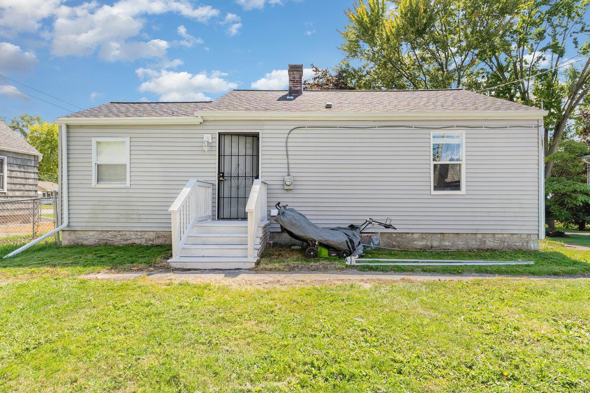 Saginaw City, Michigan 48602, United States, 2 Bedrooms Bedrooms, ,1 BathroomBathrooms,Residential,Active,202868