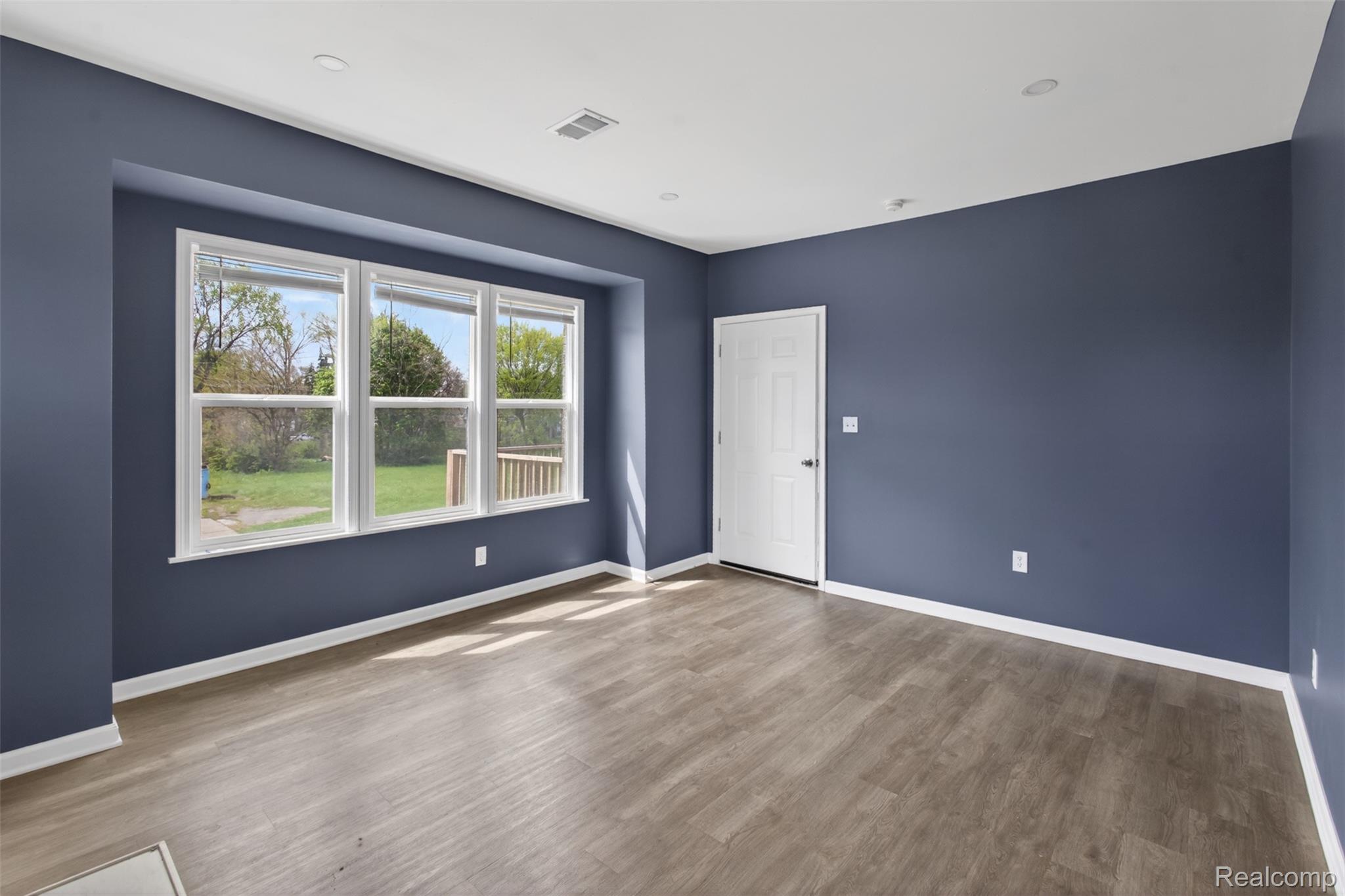 20 W Nevada Street