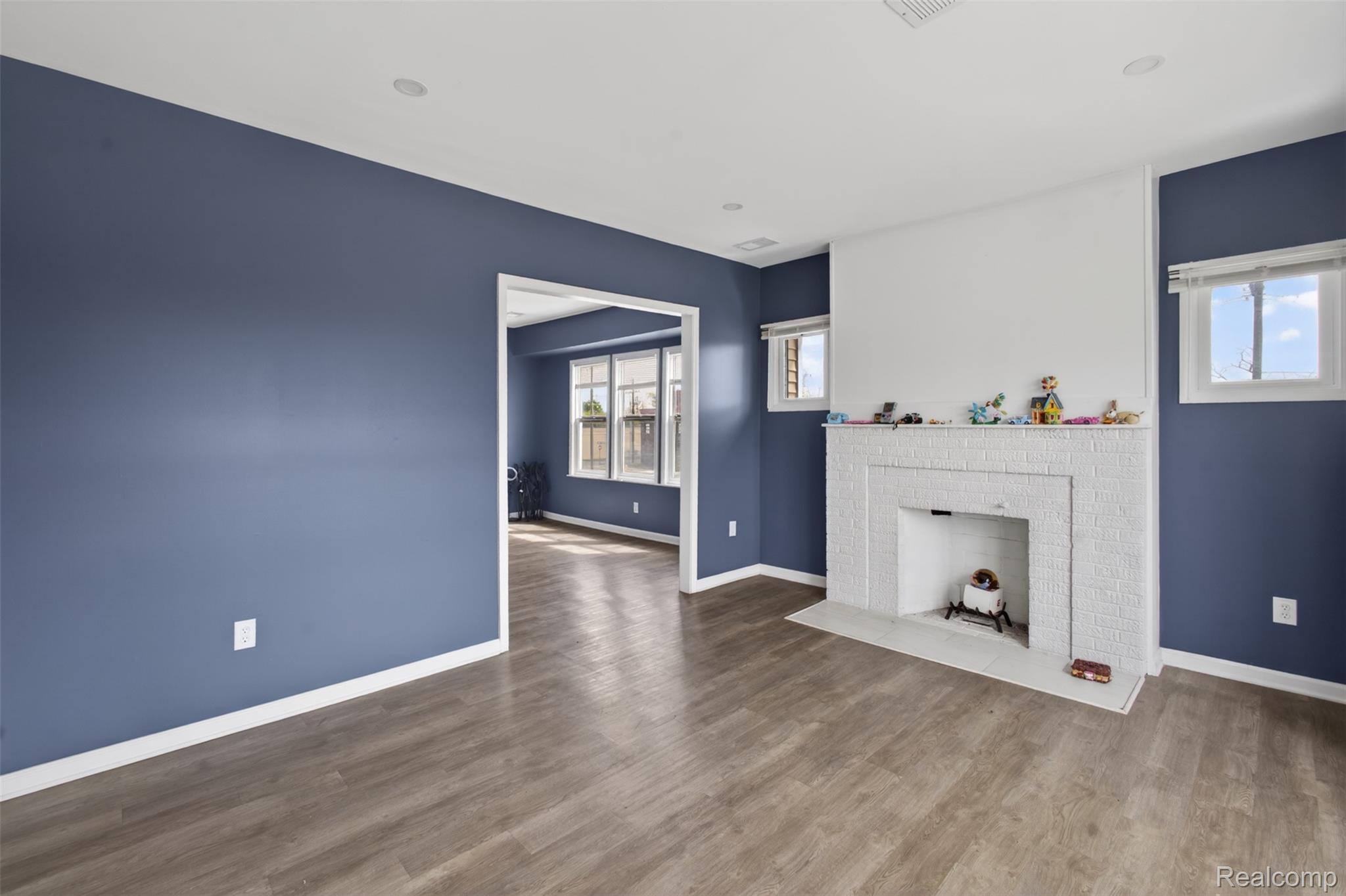 20 W Nevada Street