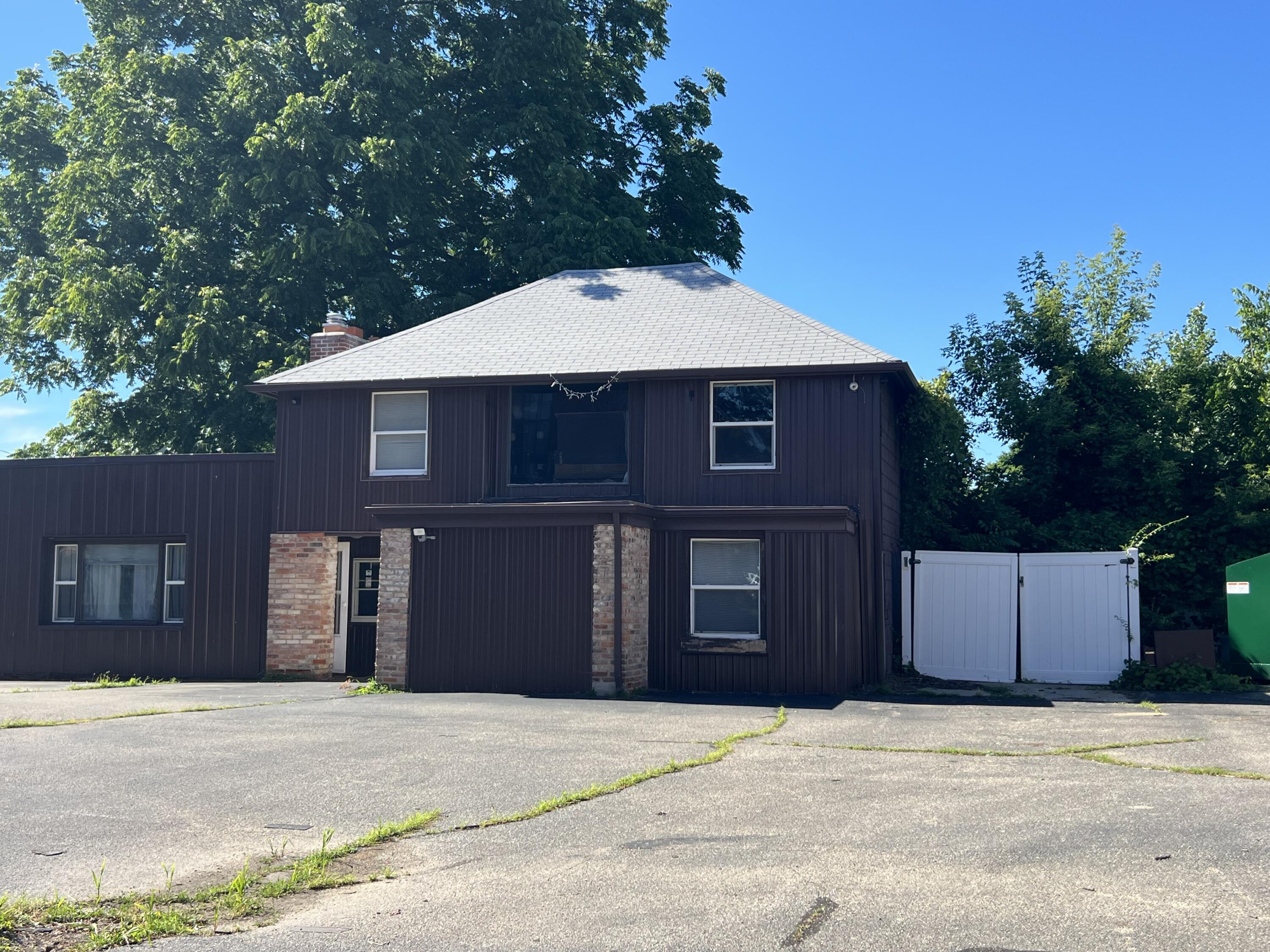 173 Capital Avenue NE