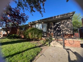 30424 LONGFELLOW Avenue
