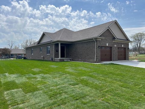 308 E Washington Street Romeo Village MI 48065