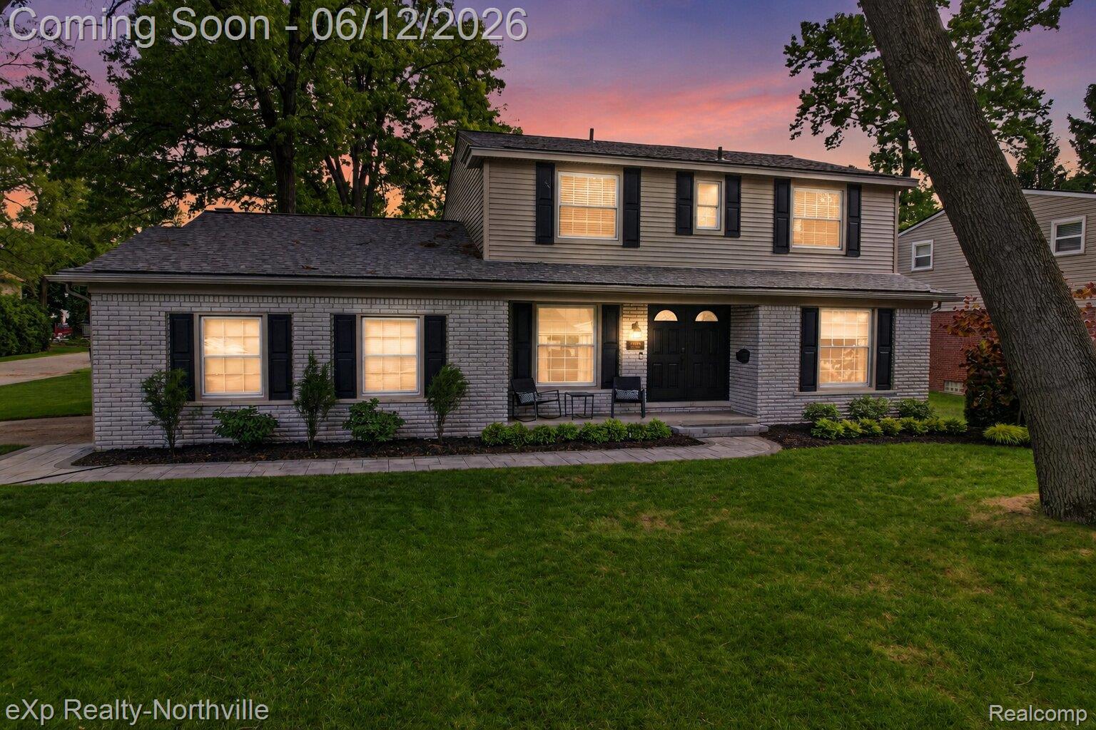 33083 Broadmoor Court