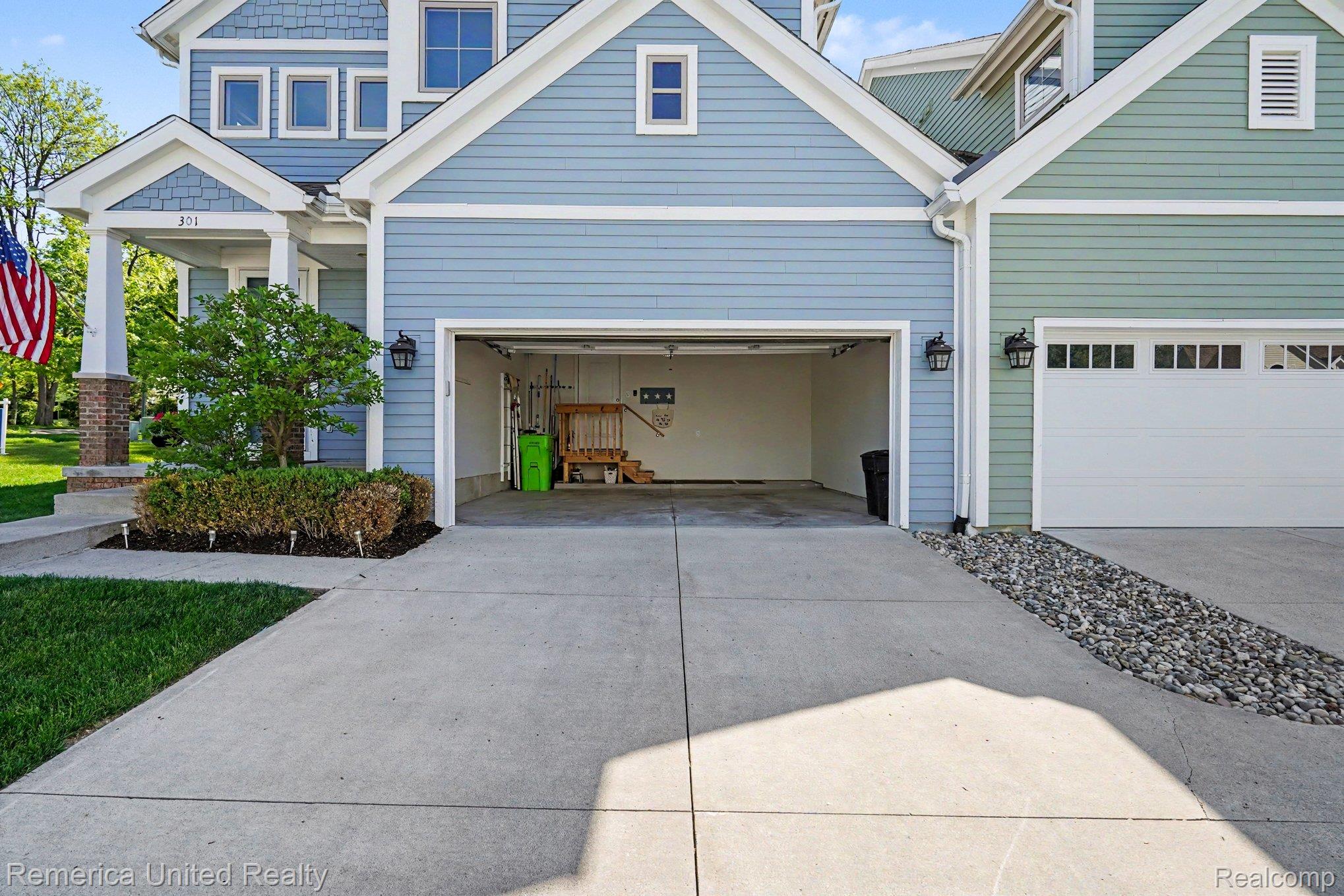 301 River Wood Trail