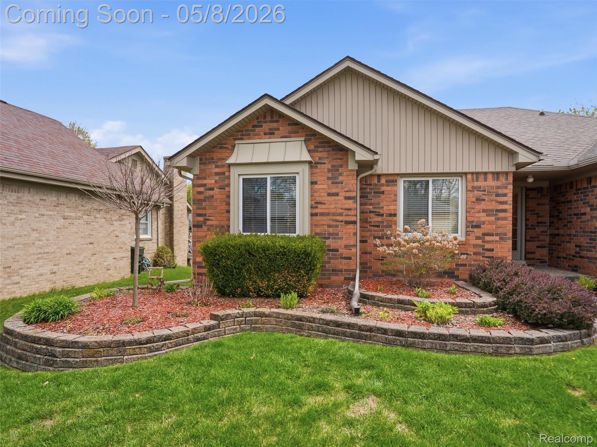1669 Treeside Drive