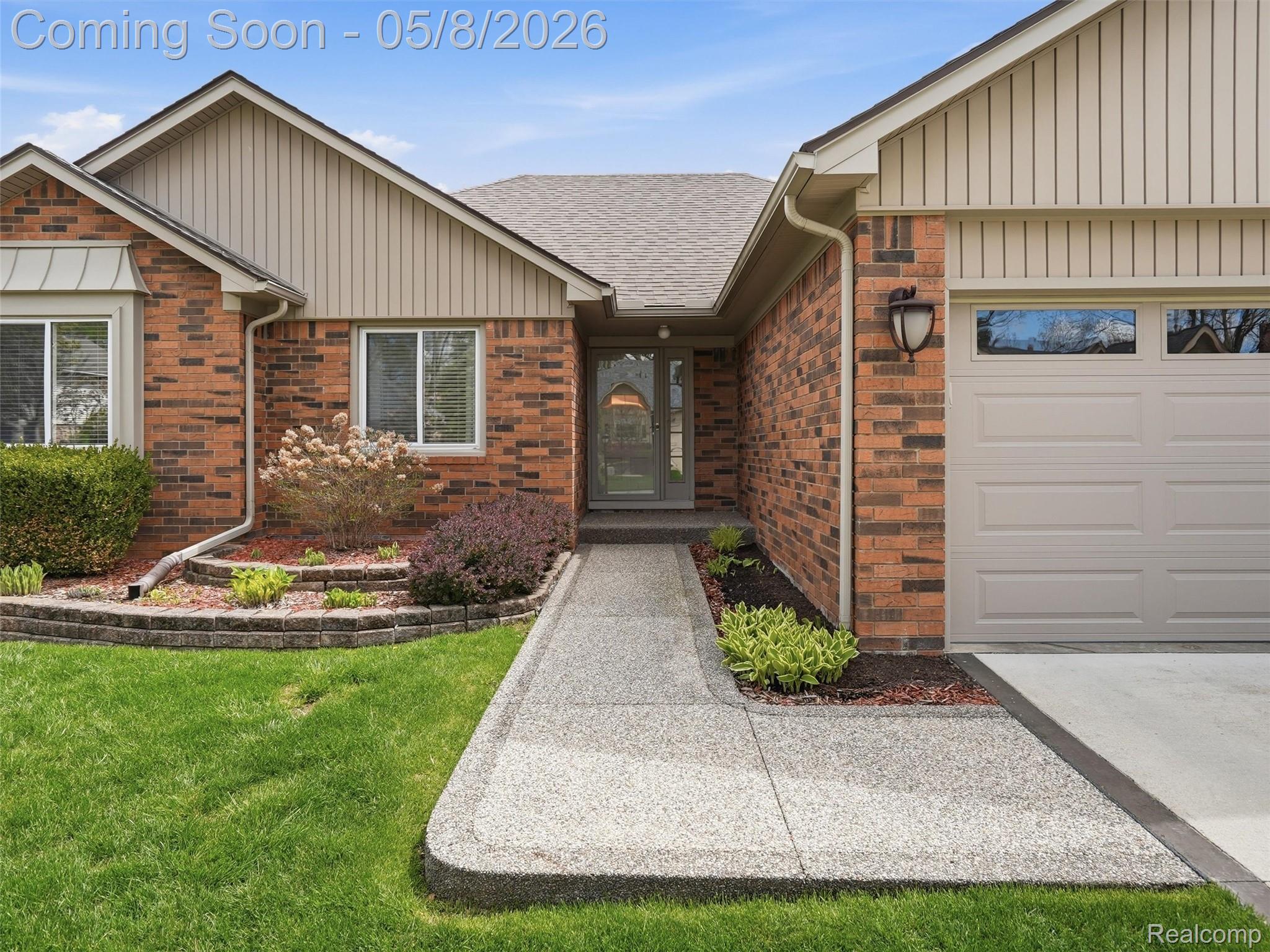 1669 Treeside Drive