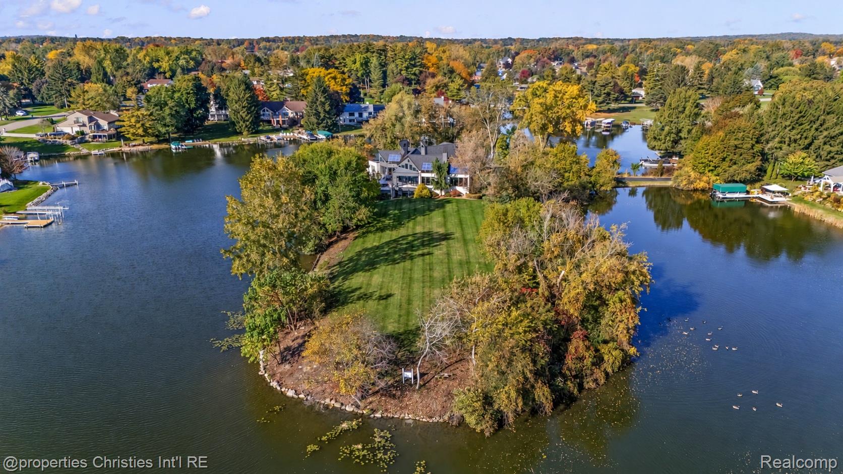 4912 Oakwood Court