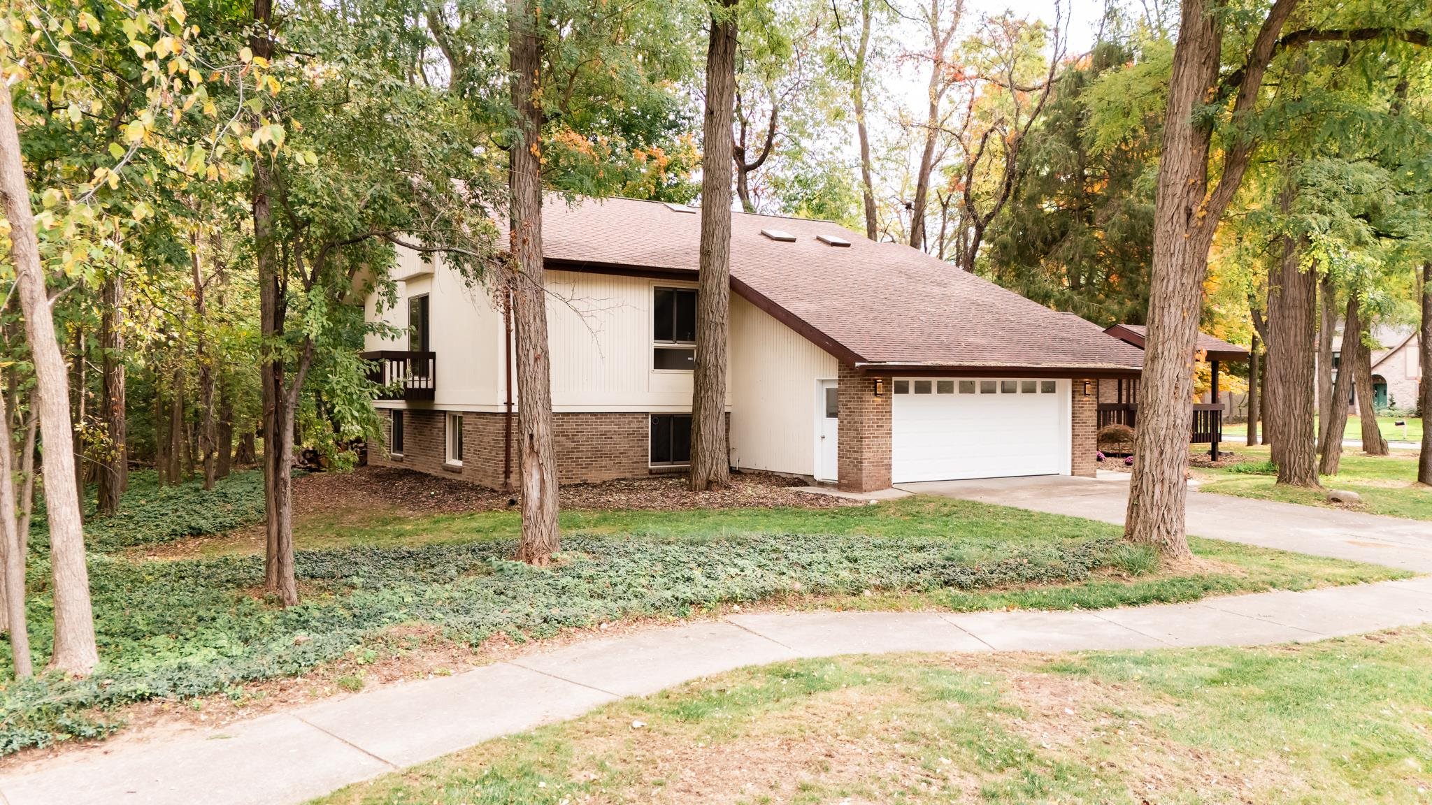 3826 Pine Knoll Drive