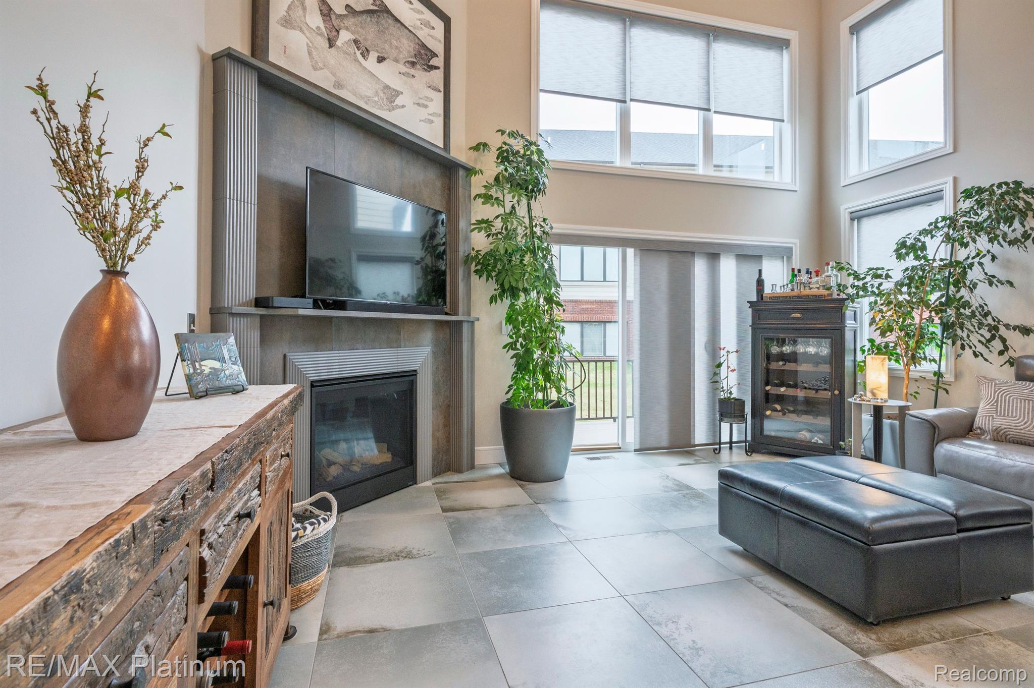 3616 Bay Harbor Drive
