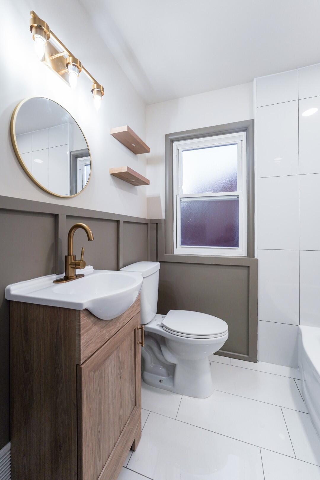 21618 Woodbridge Street