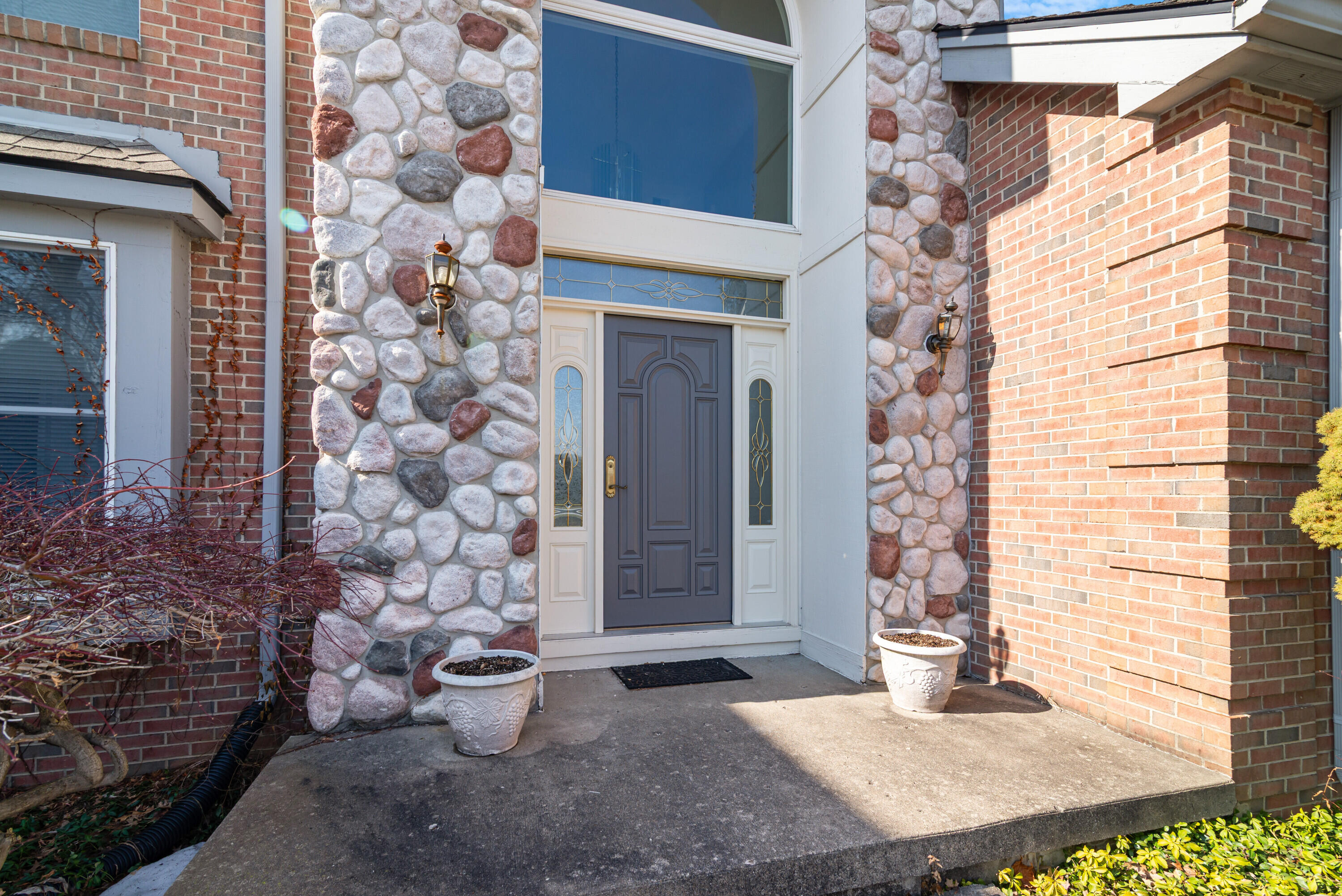 5958 Lohr Lake Drive