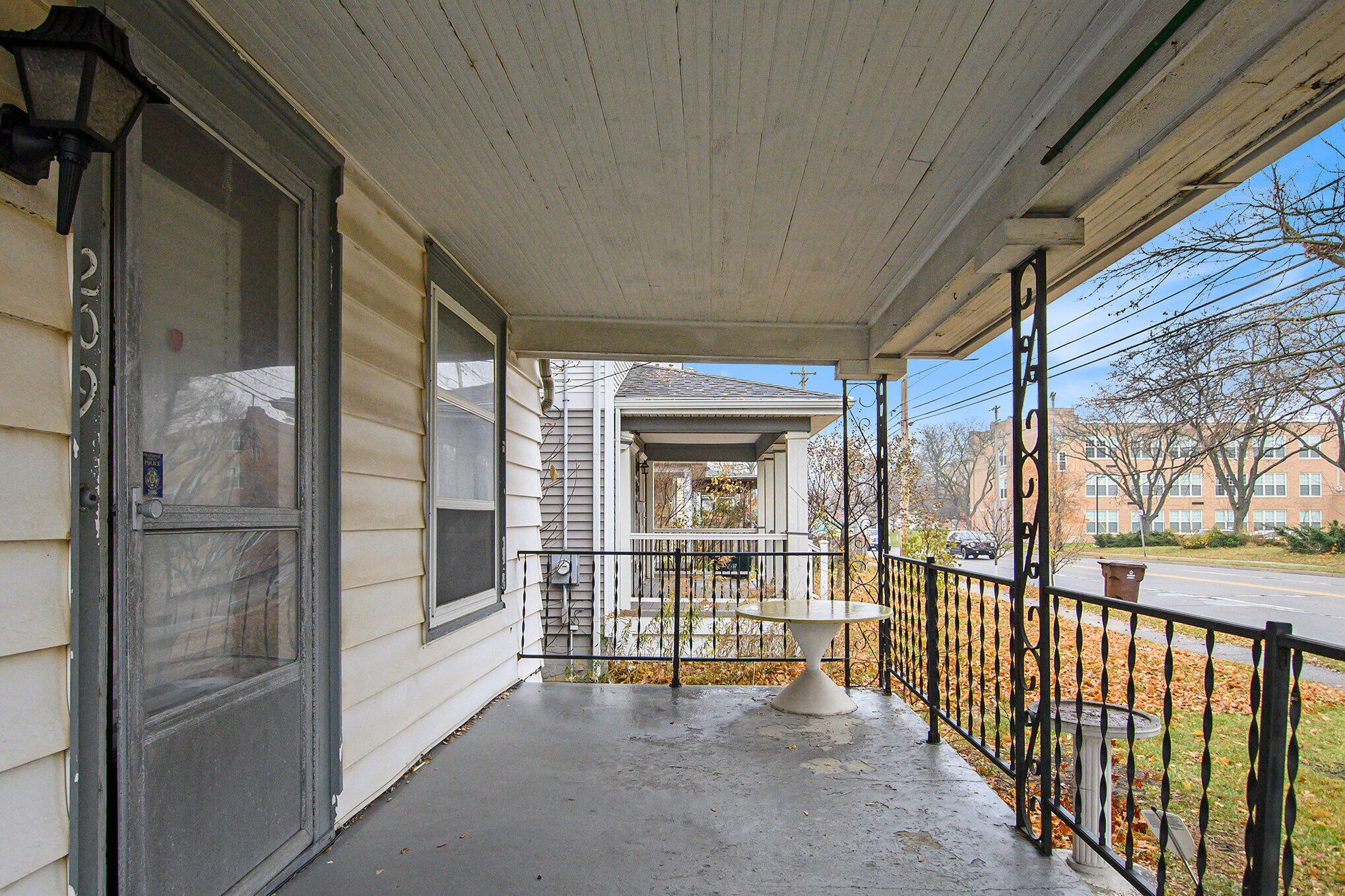 209 E Mount Hope Avenue