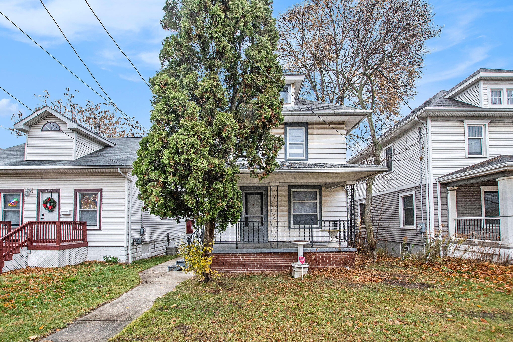 209 E Mount Hope Avenue