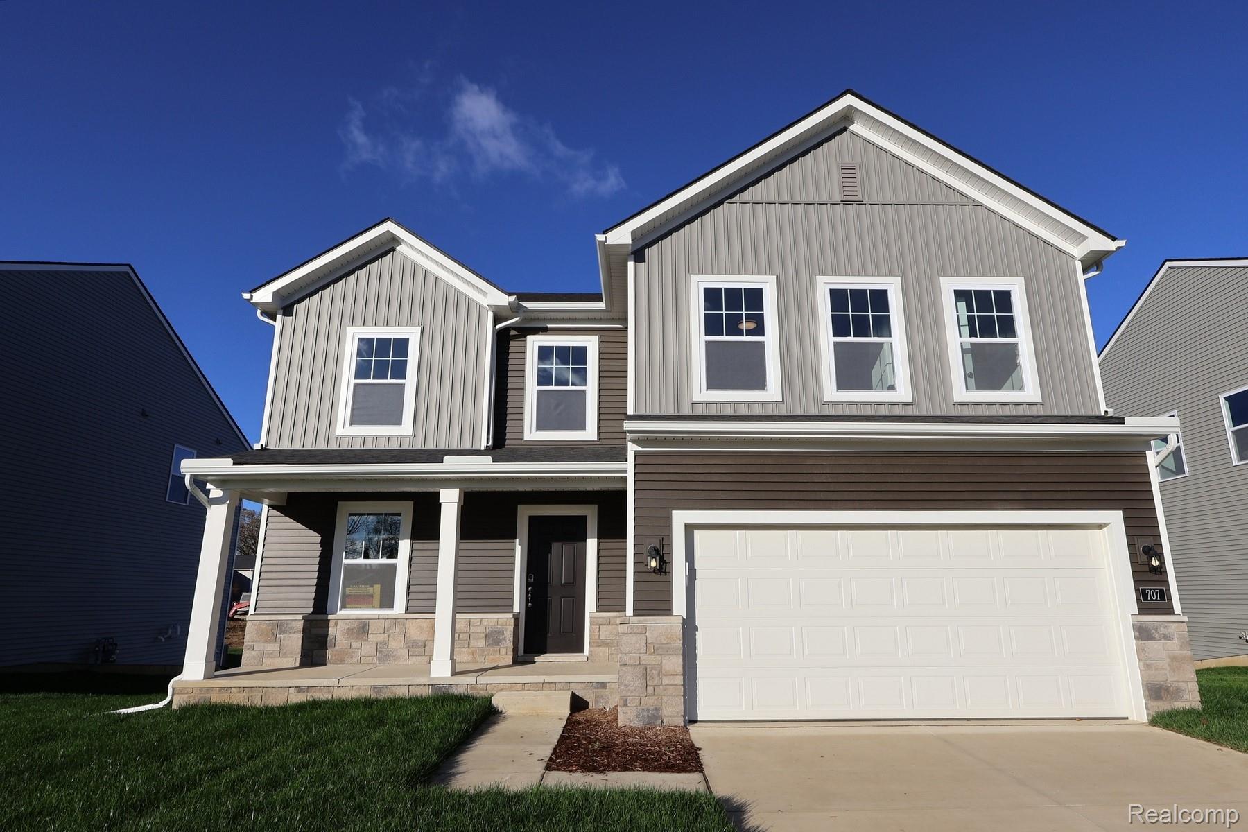 707 Knollwood Bend