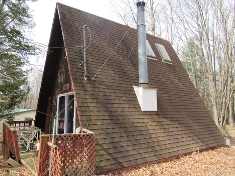 Tiny photo for 5892 WOODLAND Drive, Surrey Township, MI 48632 (MLS # 20261038784)