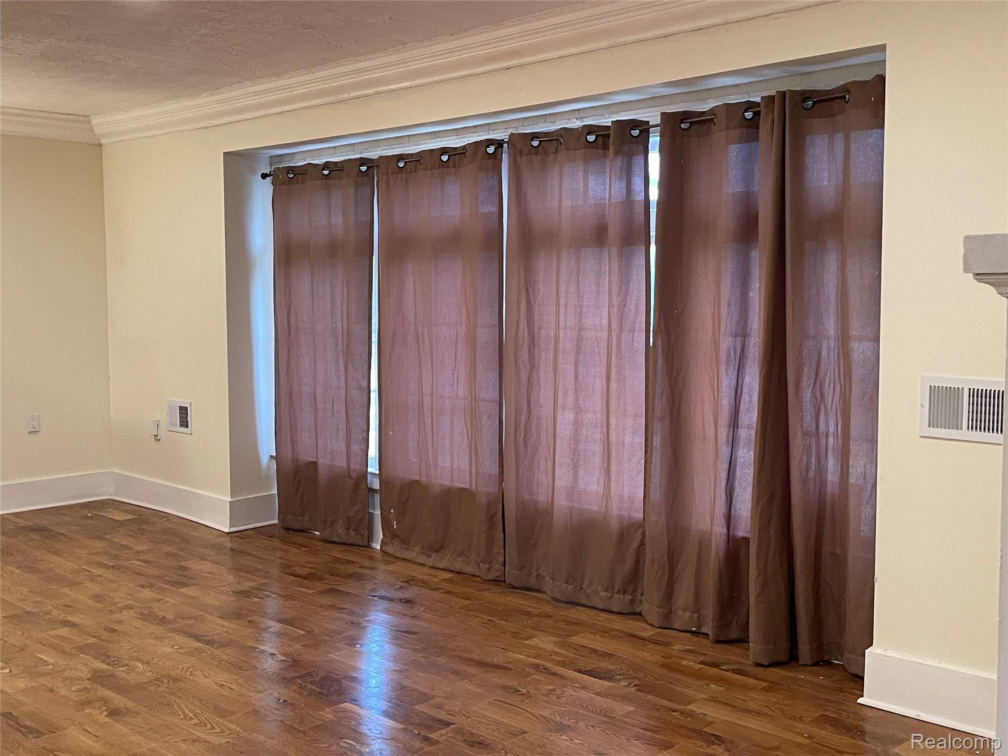 2475 Chicago Boulevard