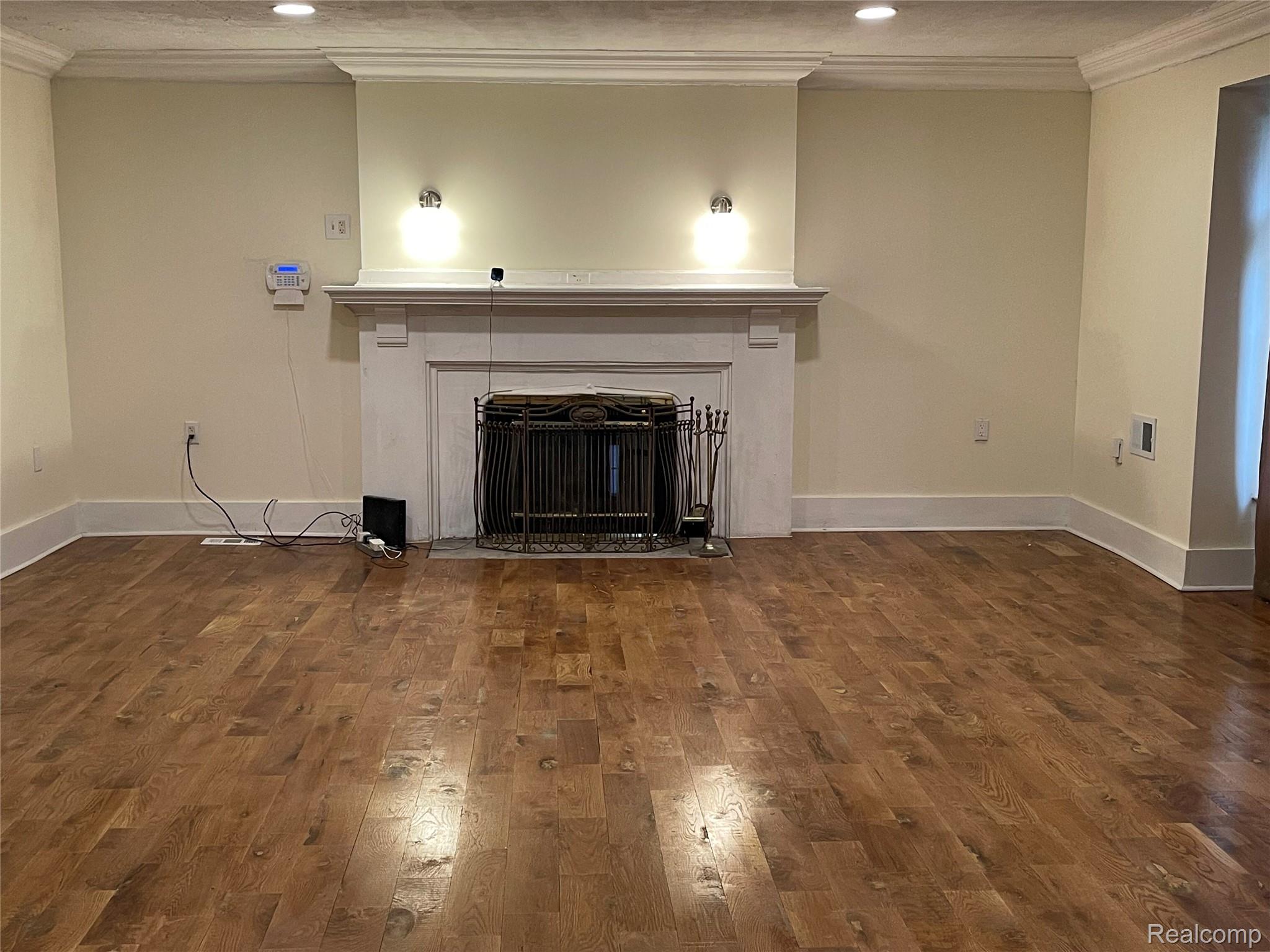 2475 Chicago Boulevard