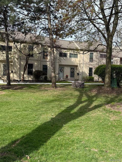 2110 Hyde Park Road Detroit City MI 48207