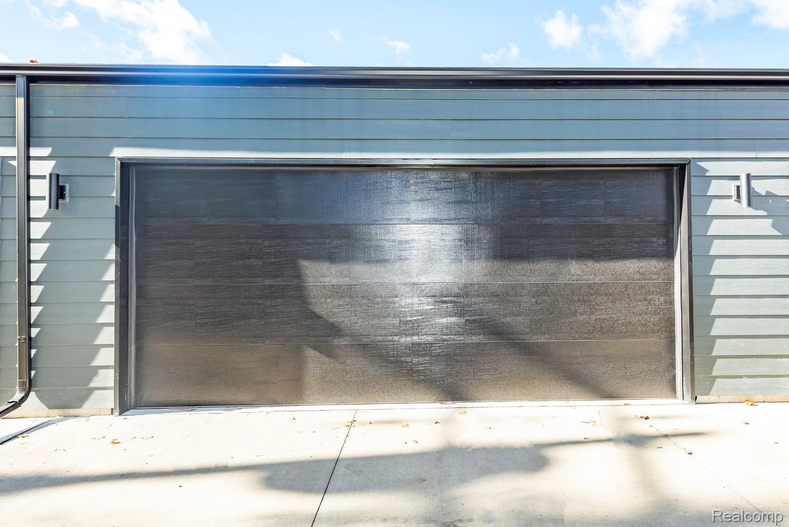 DetroitCity_Wayne, Michigan 48206, United States, 2 Bedrooms Bedrooms, ,3 BathroomsBathrooms,Residential,Pending,103768