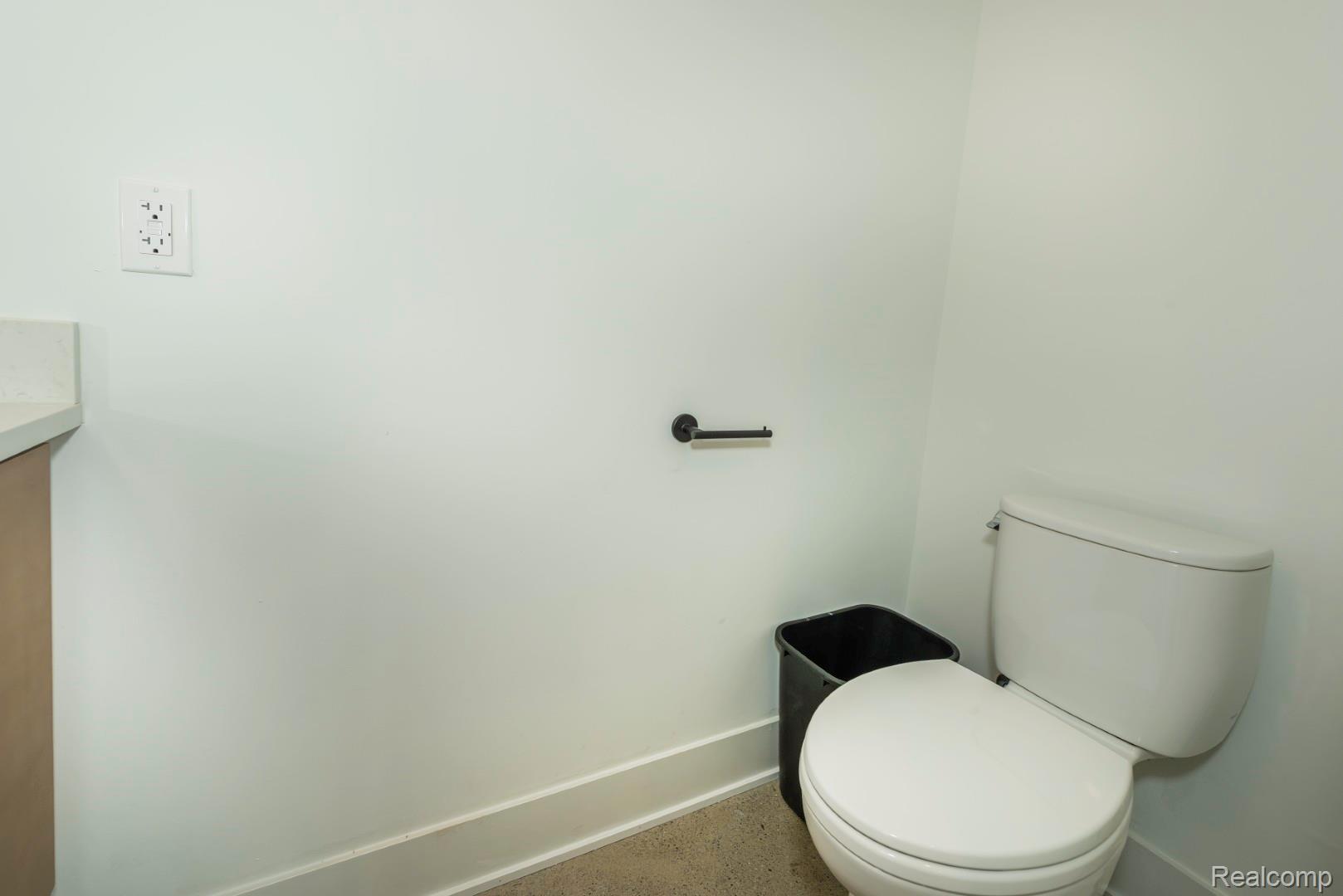 DetroitCity_Wayne, Michigan 48206, United States, 2 Bedrooms Bedrooms, ,3 BathroomsBathrooms,Residential,Pending,103768