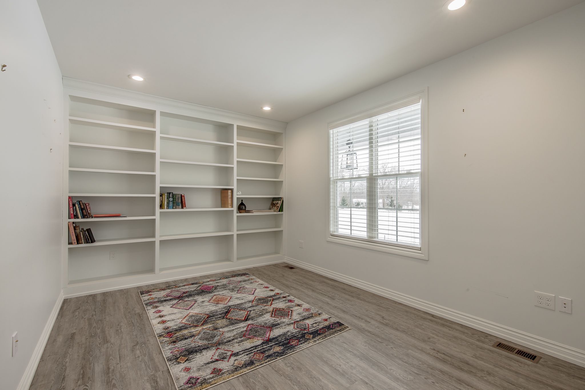 1810 N COATS Road
