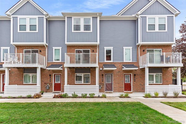 4837 LISMORE LN, TROY, MI 48085 - Image a5608f5da14b0e1ecd32283cf18366a7/284769362