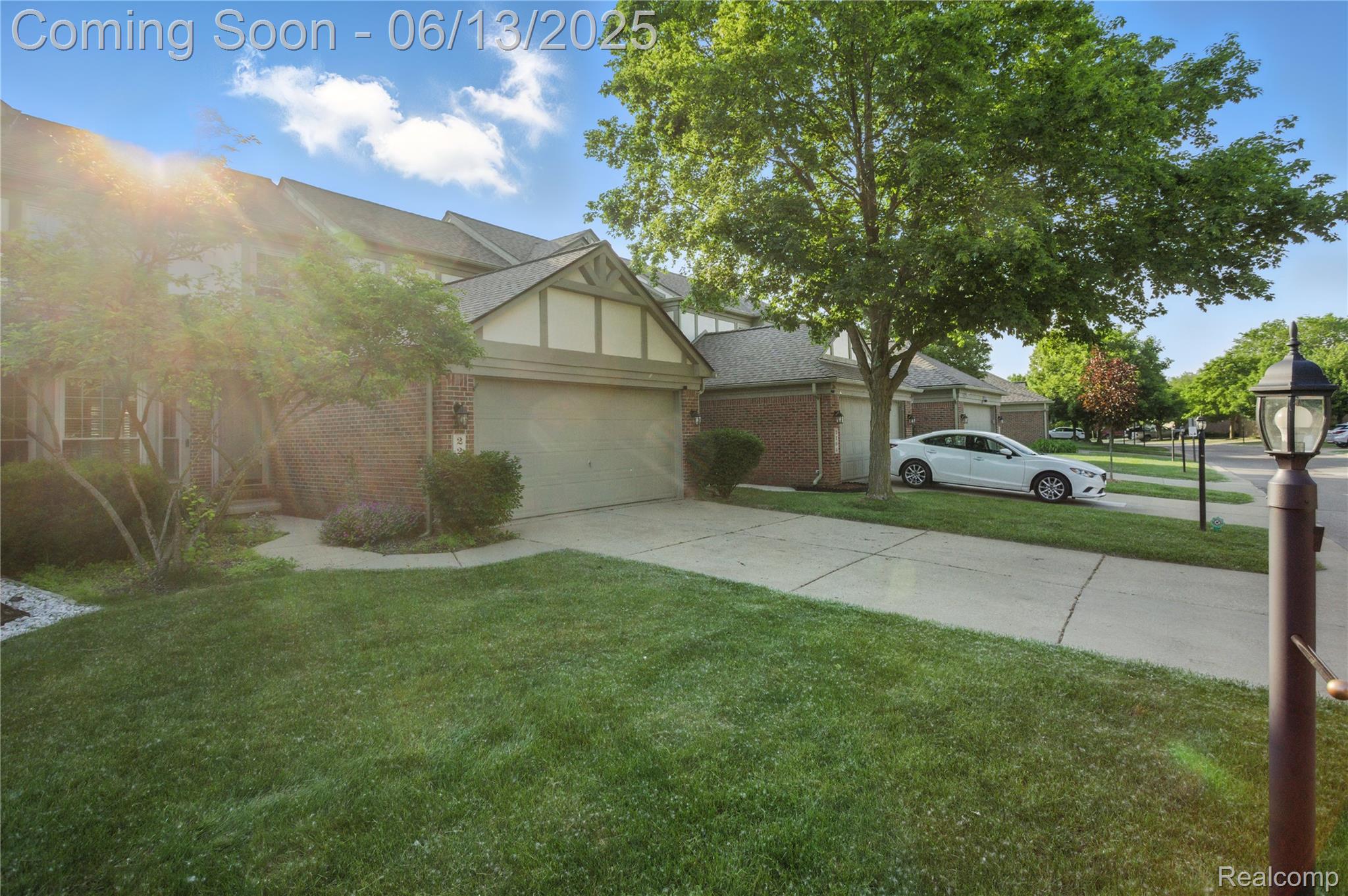 2216 Lone Wolf Lane