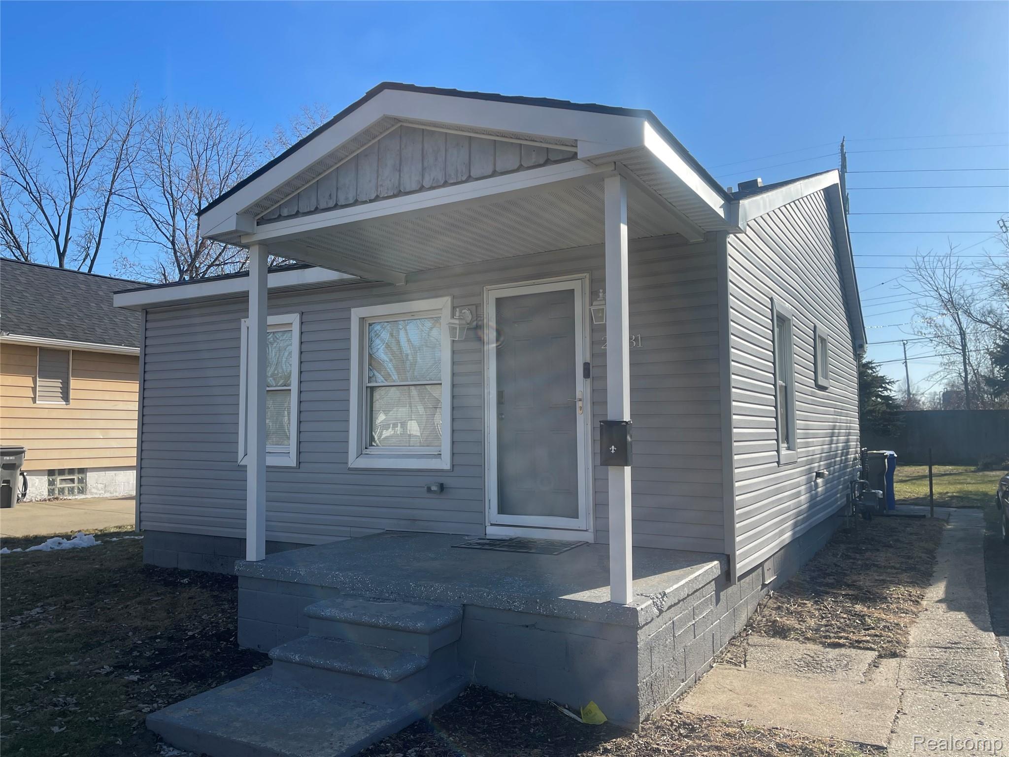 26431 TROWBRIDGE Street S