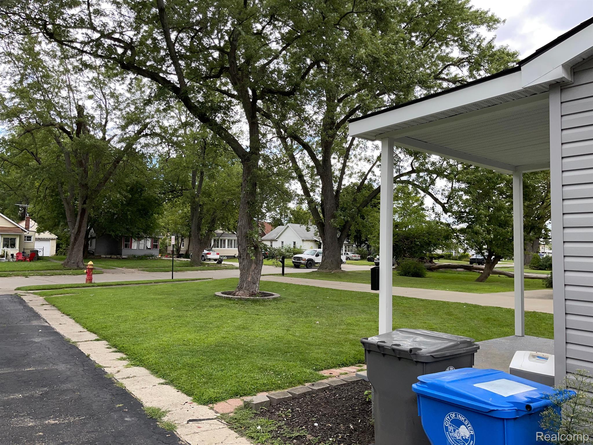 26431 TROWBRIDGE Street S