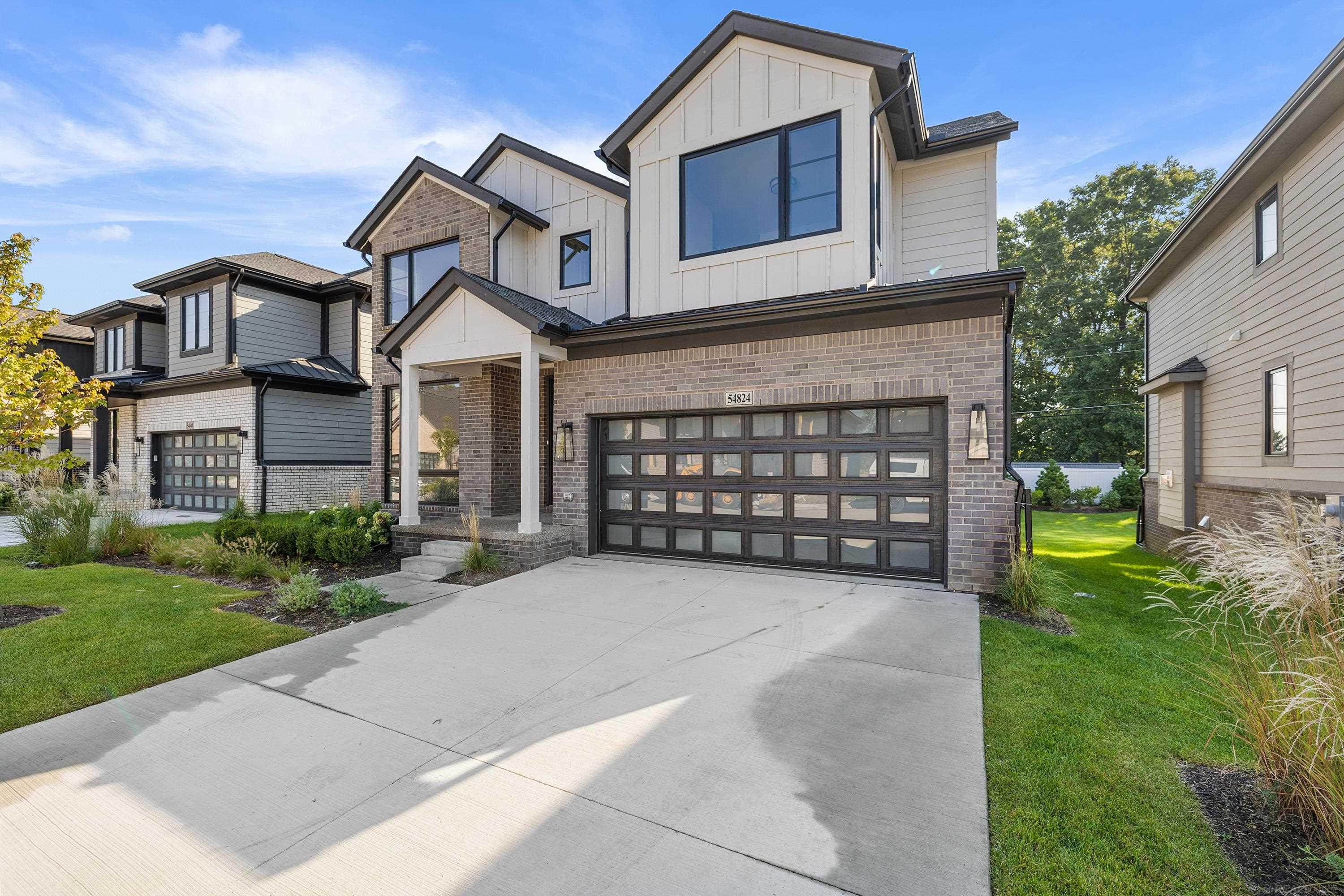 54824 Camden Court